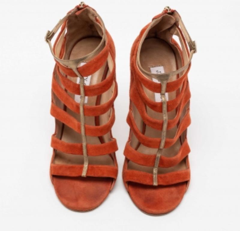 Jimmy Choo Orange Suede Fathom Strappy Cage Sandals Size 40 In Good Condition For Sale In Dubai, Al Qouz 2