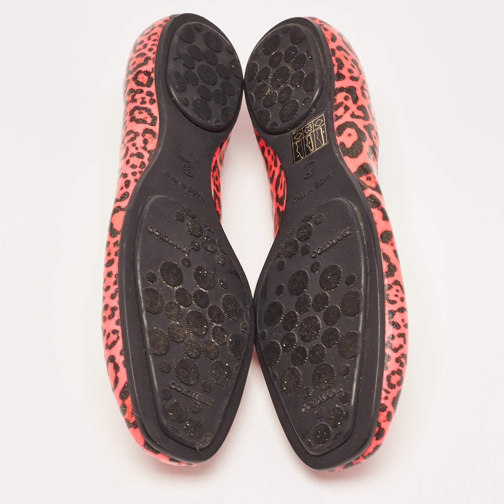 Women's Jimmy Choo Pink/Black Leopard Print Patent Leather Ballet Flats Size 37 For Sale