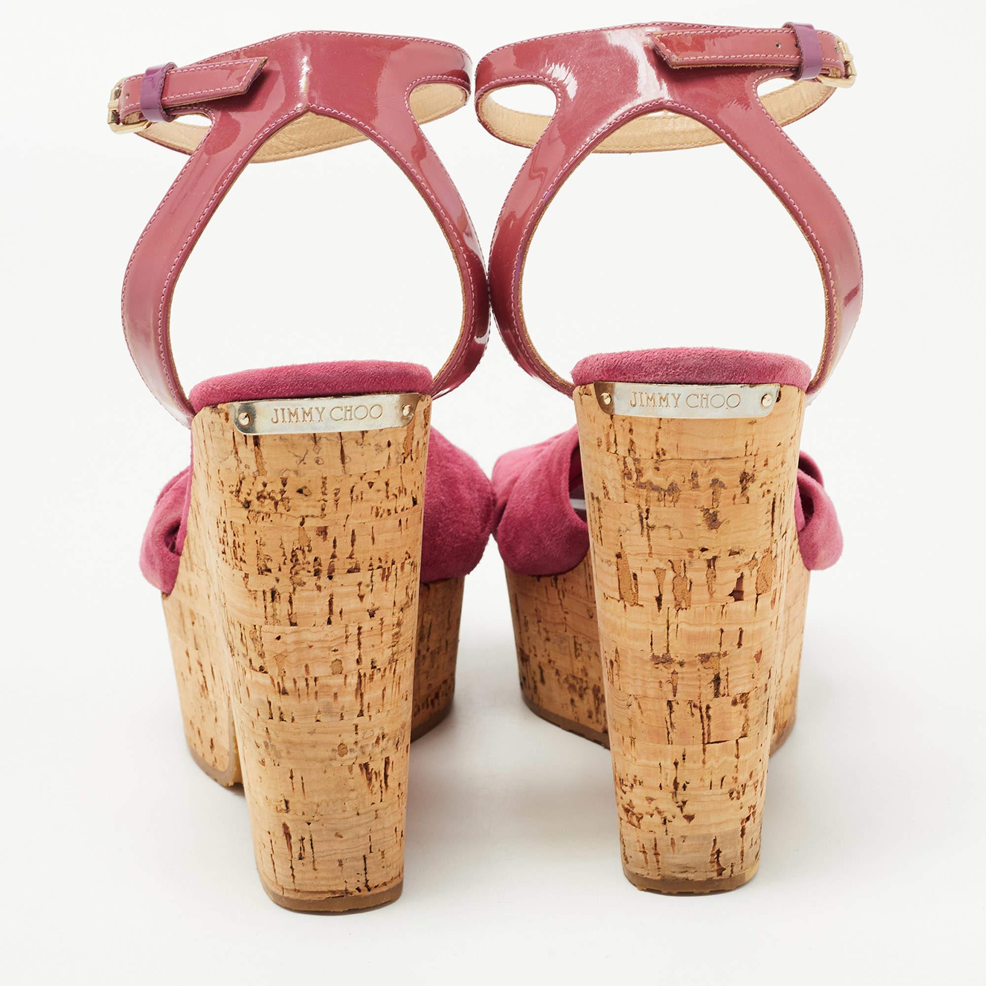 Jimmy Choo Sandales compensées roses en cuir verni et daim, taille 40,5 Pour femmes en vente