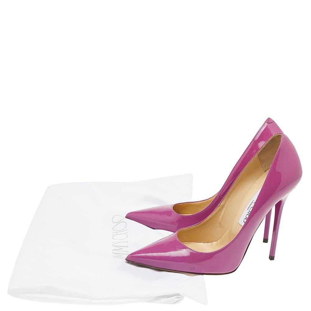 A classic design, with its timeless grace and perfect charm, these beauties are indispensable. The simplicity of the design ensures a glamorous finish. The pointed toes and tall stiletto heels add to the appeal of these purple patent leather pumps
