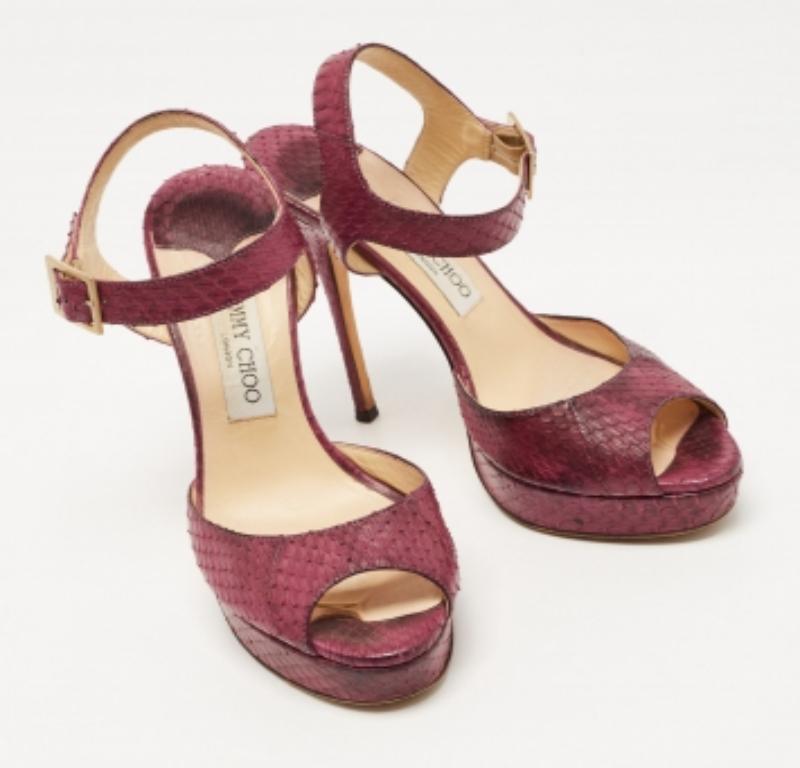 Jimmy Choo Lila Python Linda Riemchensandalen Größe 39 im Angebot 1