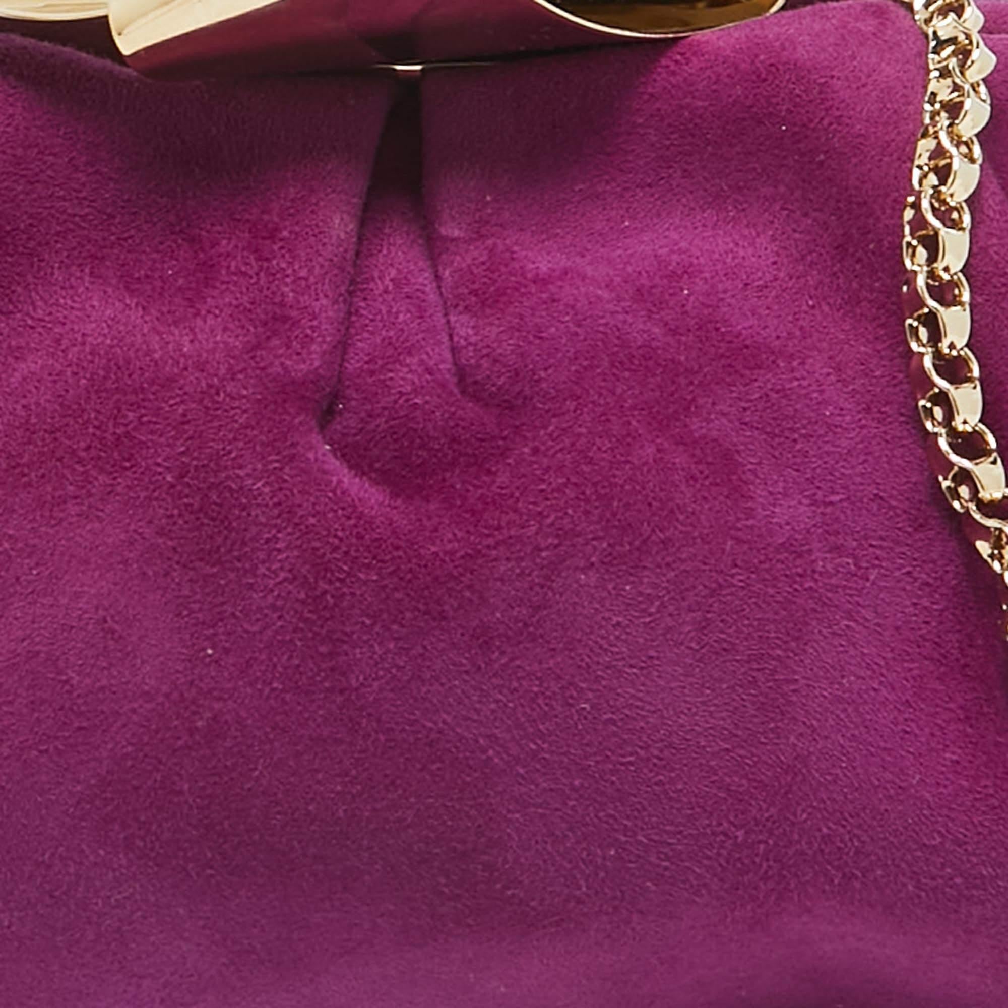 Jimmy Choo pochette en daim violet avec chaîne en métal en vente 1