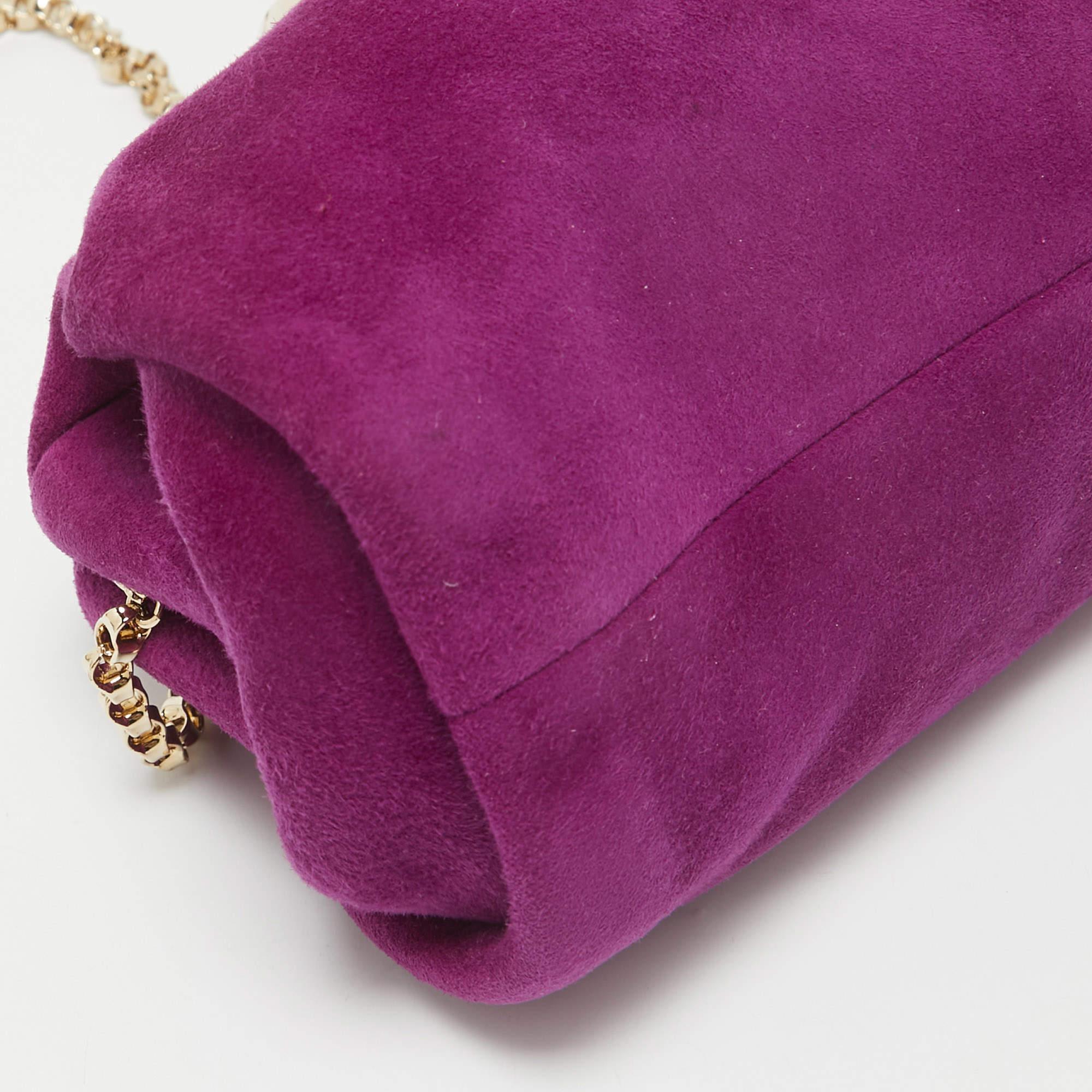 Jimmy Choo pochette en daim violet avec chaîne en métal en vente 4