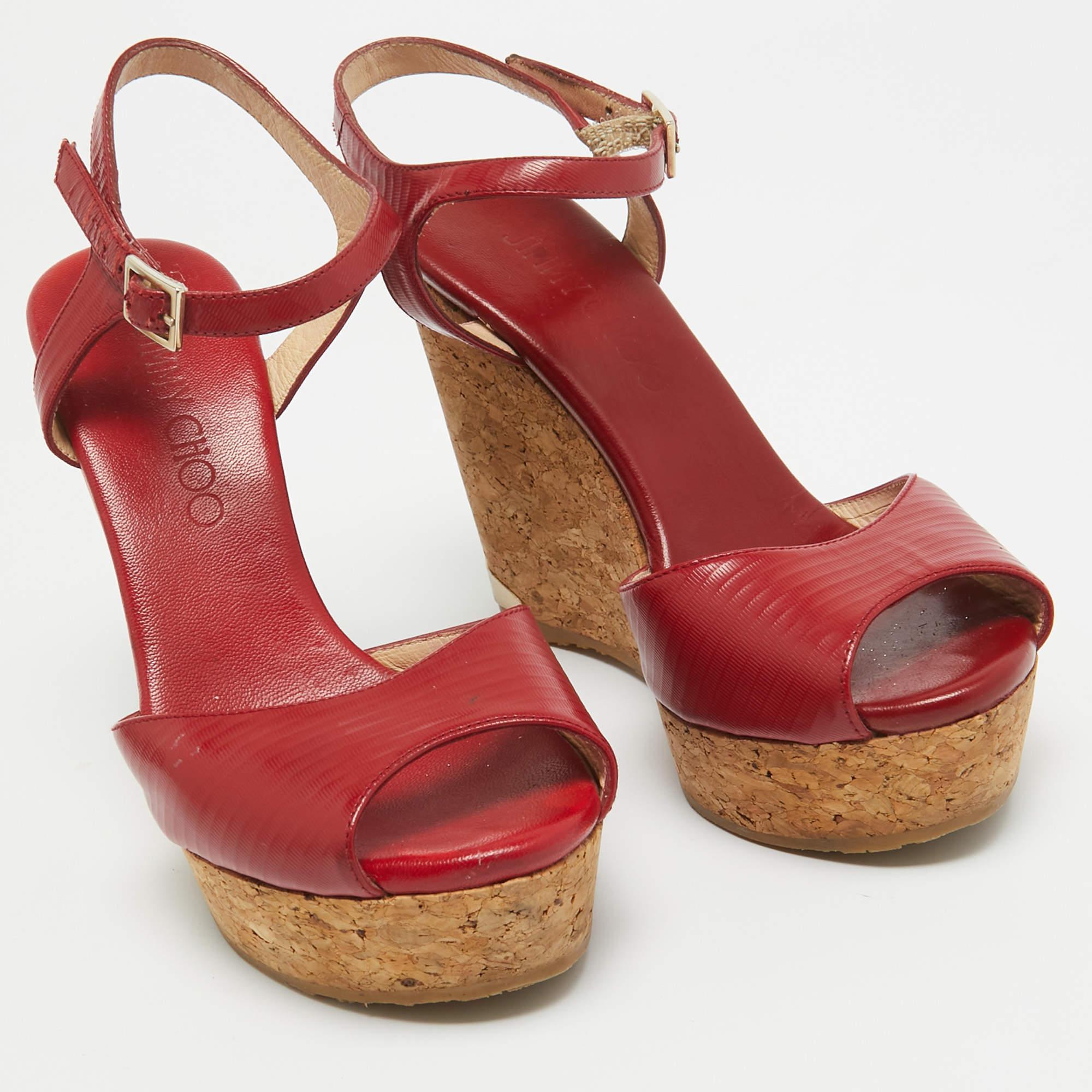 Jimmy Choo Rote Pela Kork Keilsandalen aus Leder Größe 35.5 Damen im Angebot