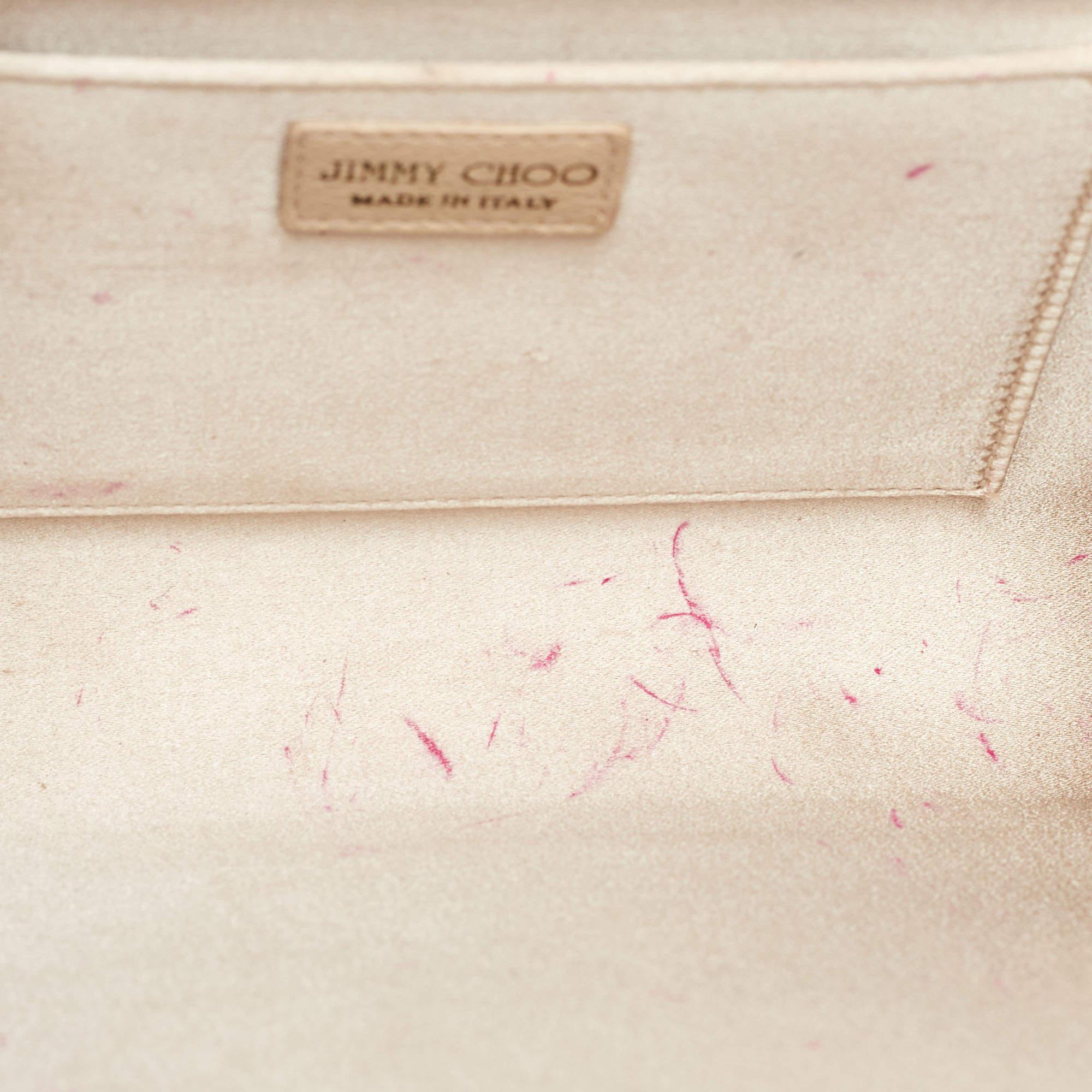 Jimmy Choo Carmen-Clutch aus rotem Lackleder mit Rahmen im Zustand „Relativ gut“ im Angebot in Dubai, Al Qouz 2