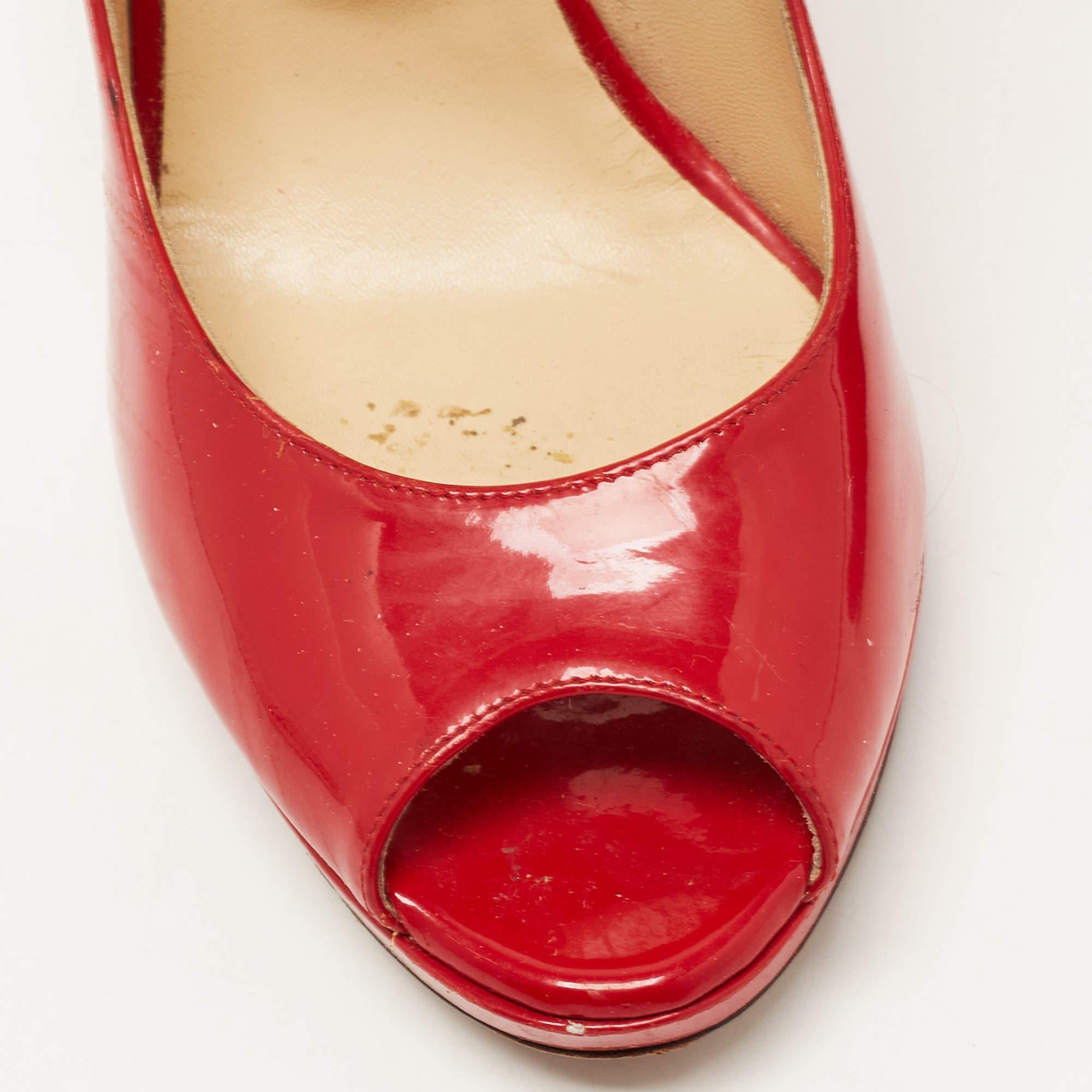 Escarpins à plateforme Jimmy Choo en cuir verni rouge, taille 40 en vente 3