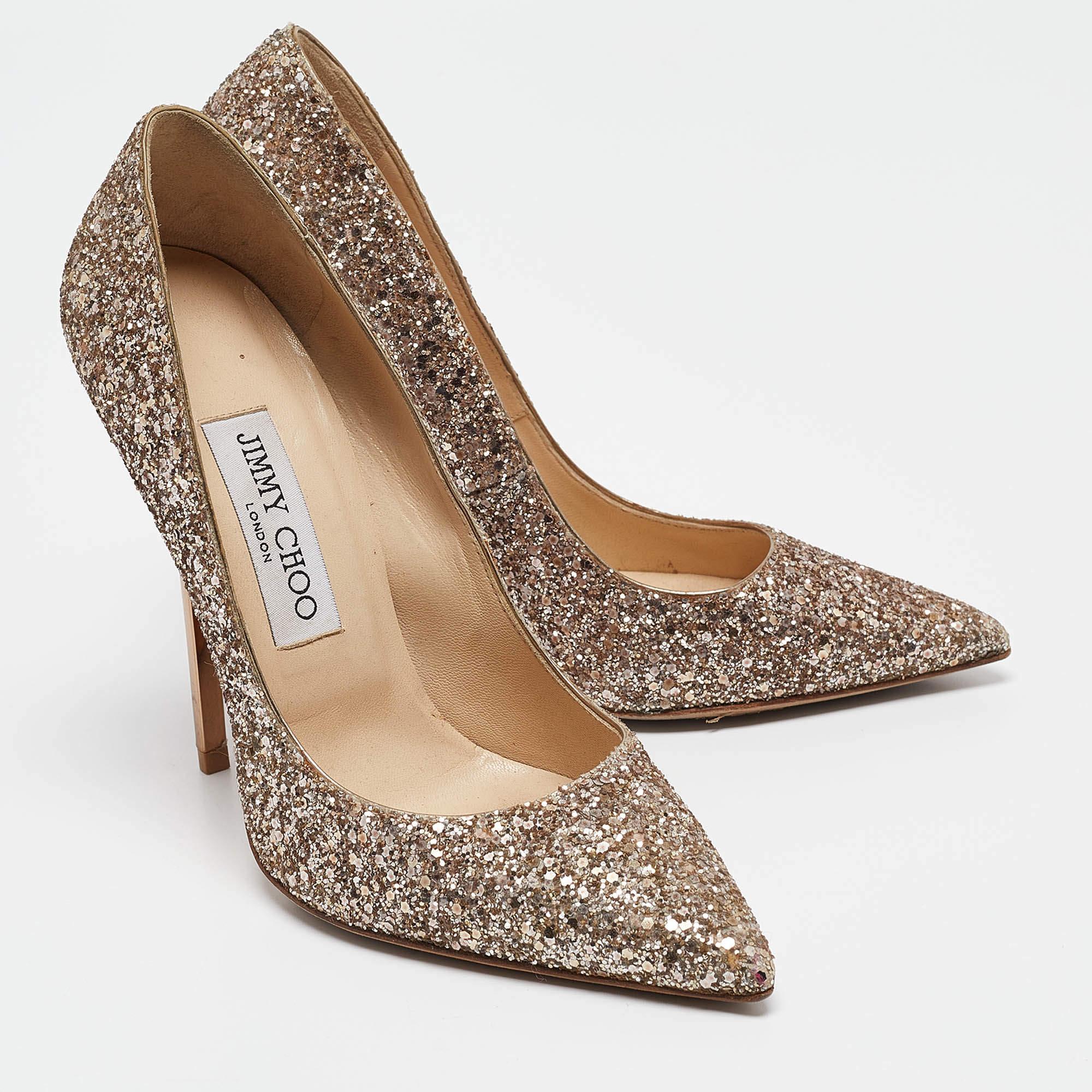 Jimmy Choo Rose Gold Coarse Glitter Romy Pumps Size 36 In Good Condition In Dubai, Al Qouz 2