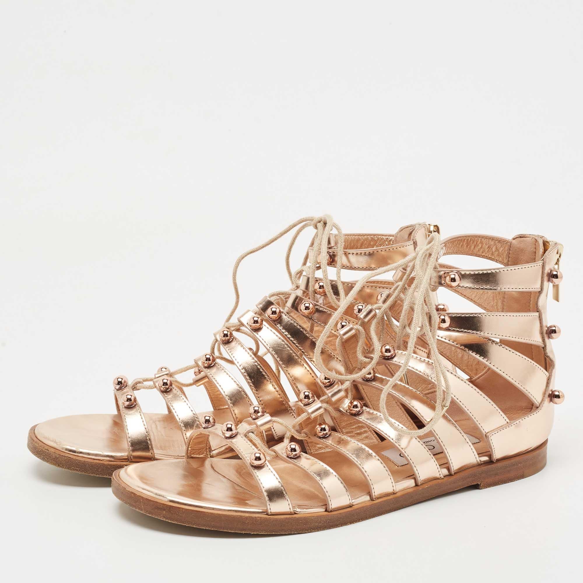 Wear these designer sandals to spruce up any outfit. They are versatile, chic, and can be easily styled. Made using quality materials, these sandals are well-built and long-lasting.
