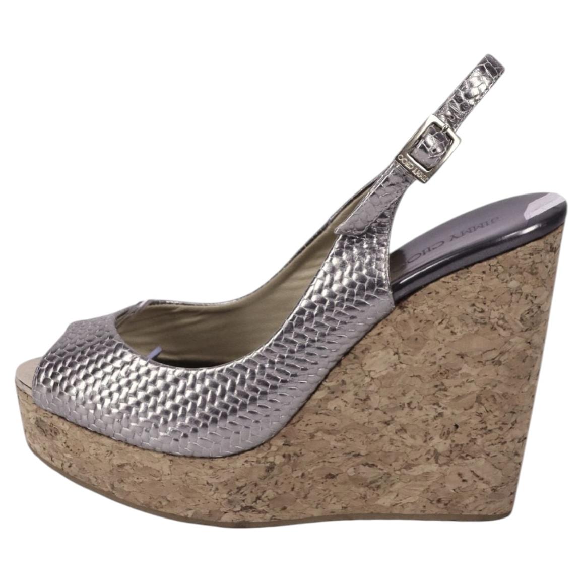 Sandali con zeppa in sughero e pelle goffrata argento di Jimmy Choo, modello slingback - EU 38,5