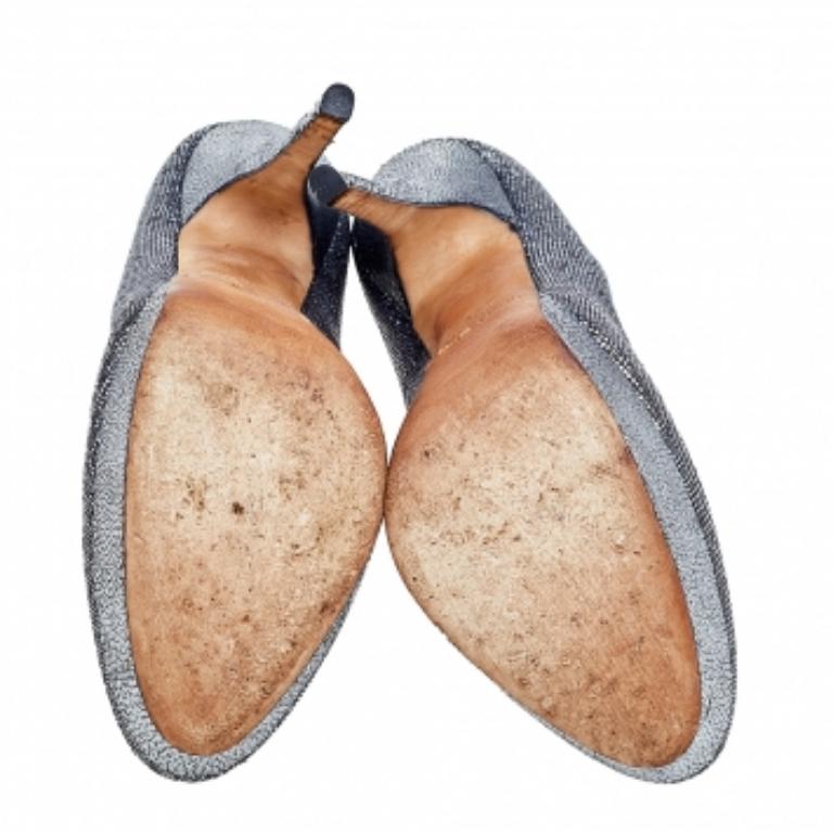 Jimmy Choo Escarpins à plateforme Eros pailletés argentés, taille 38 en vente 3