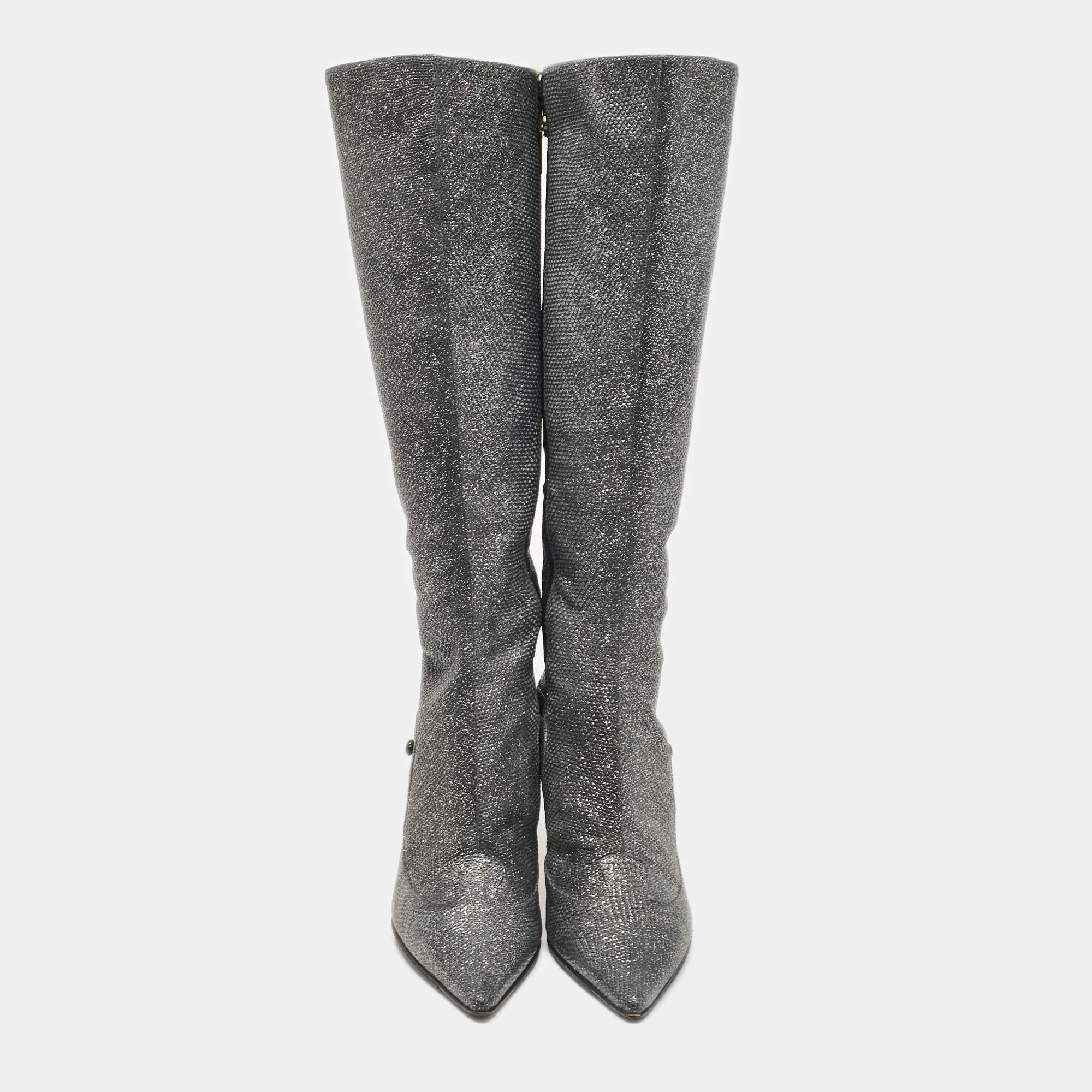 Jimmy Choo Silver Glitter Knee Length Boots Size 40 In Fair Condition In Dubai, Al Qouz 2