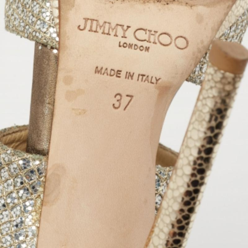 Wear these Jimmy Choo sandals to spruce up any outfit. They are versatile, trendy, and can be worn on any occasion. Light and comfortable, these sandals will give your look that extra glam without going over the top.