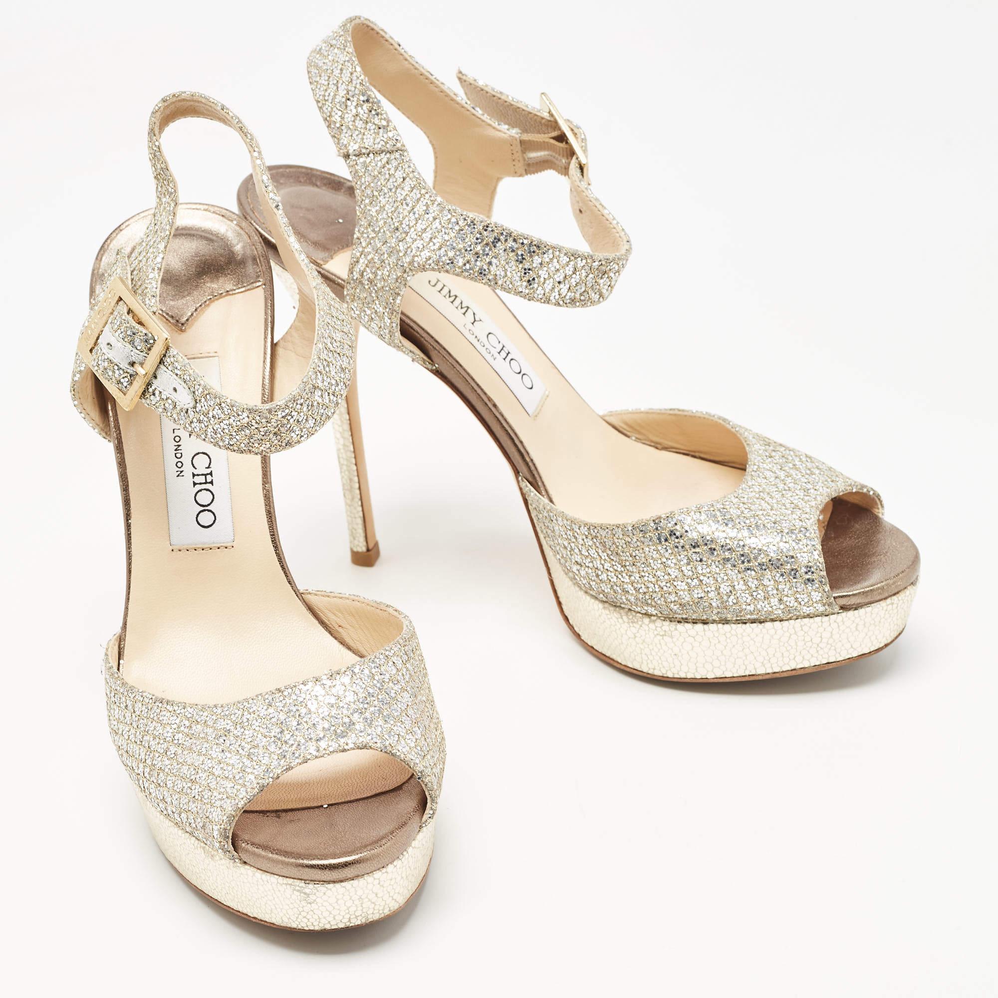 Jimmy Choo Silver/Gold Glitter and Leather Platform Ankle Strap Sandals Size 38. In Good Condition For Sale In Dubai, Al Qouz 2