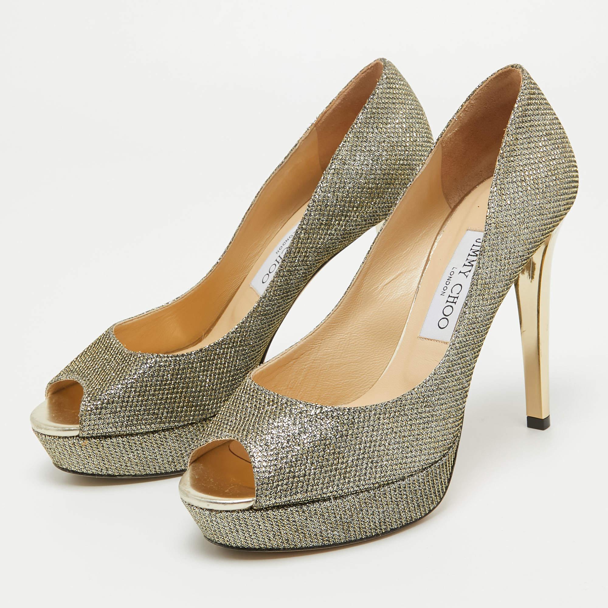 Complement your well-put-together outfit with these authentic Jimmy Choo shoes. Timeless and classy, they have an amazing construction for enduring quality and comfortable fit.