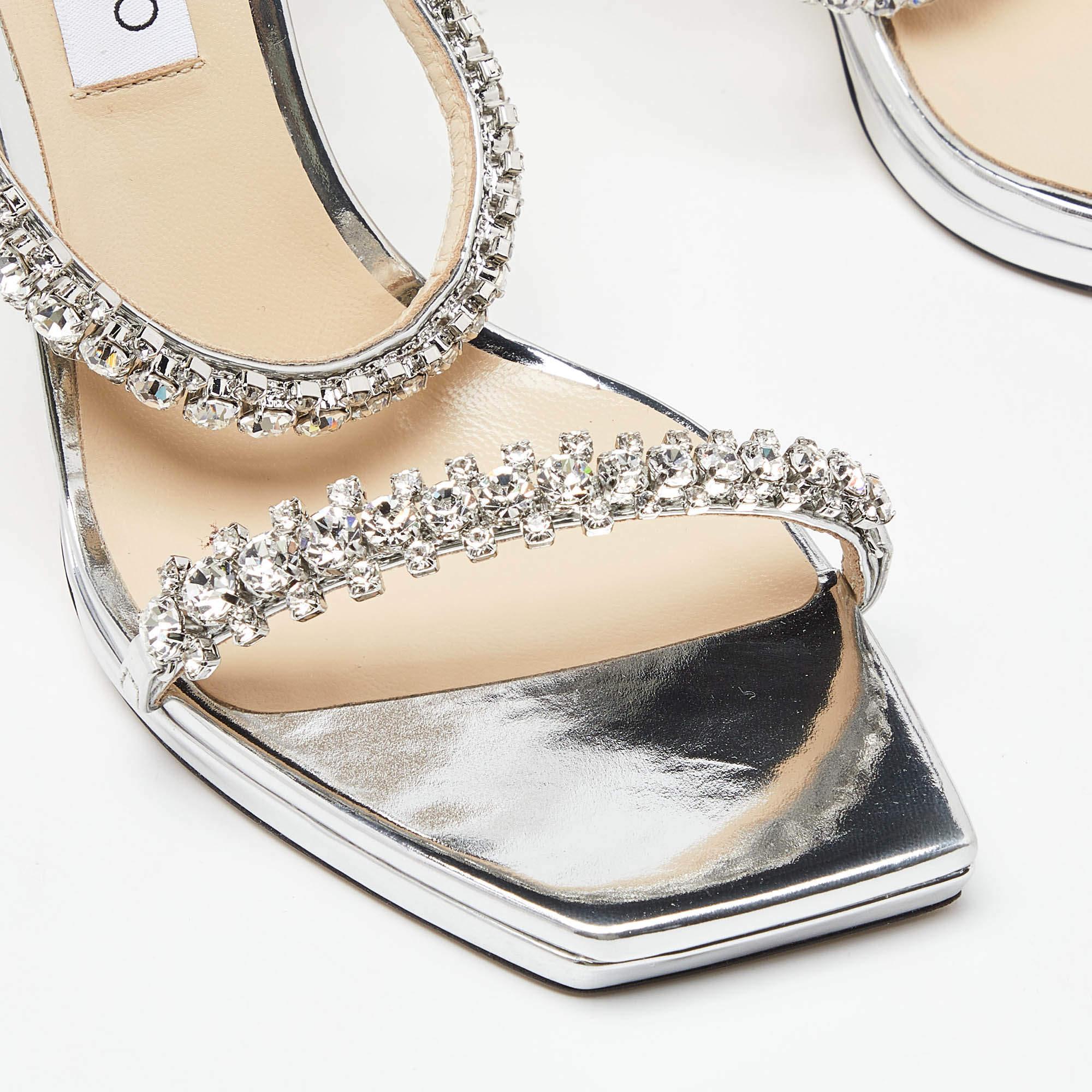 Jimmy Choo Silver Laminated Leather Crystal Embellished Ankle Strap Sandals Size In Excellent Condition For Sale In Dubai, Al Qouz 2