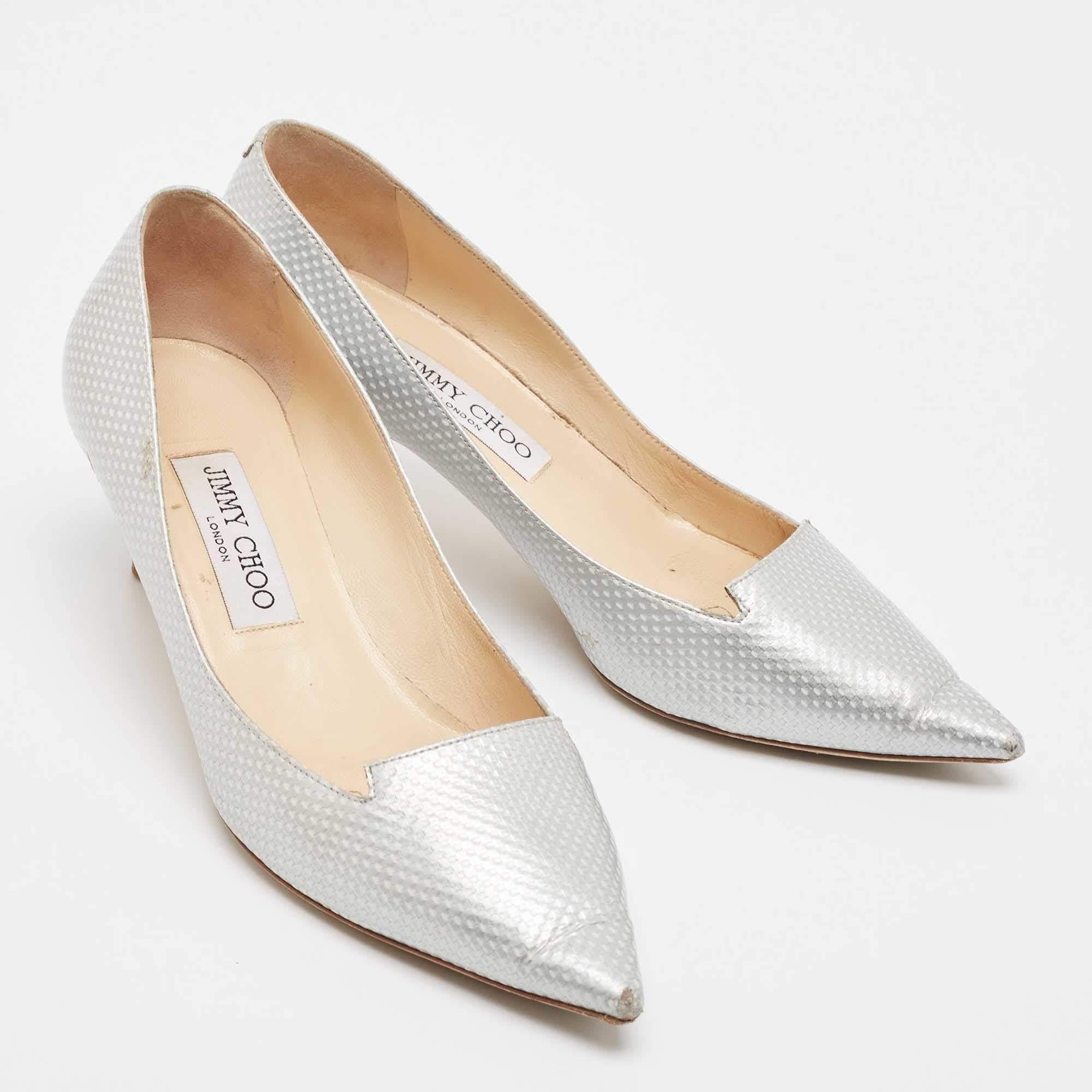 Jimmy Choo Silver Pumps in pelle 38 In condizioni discrete in vendita a Dubai, Al Qouz 2