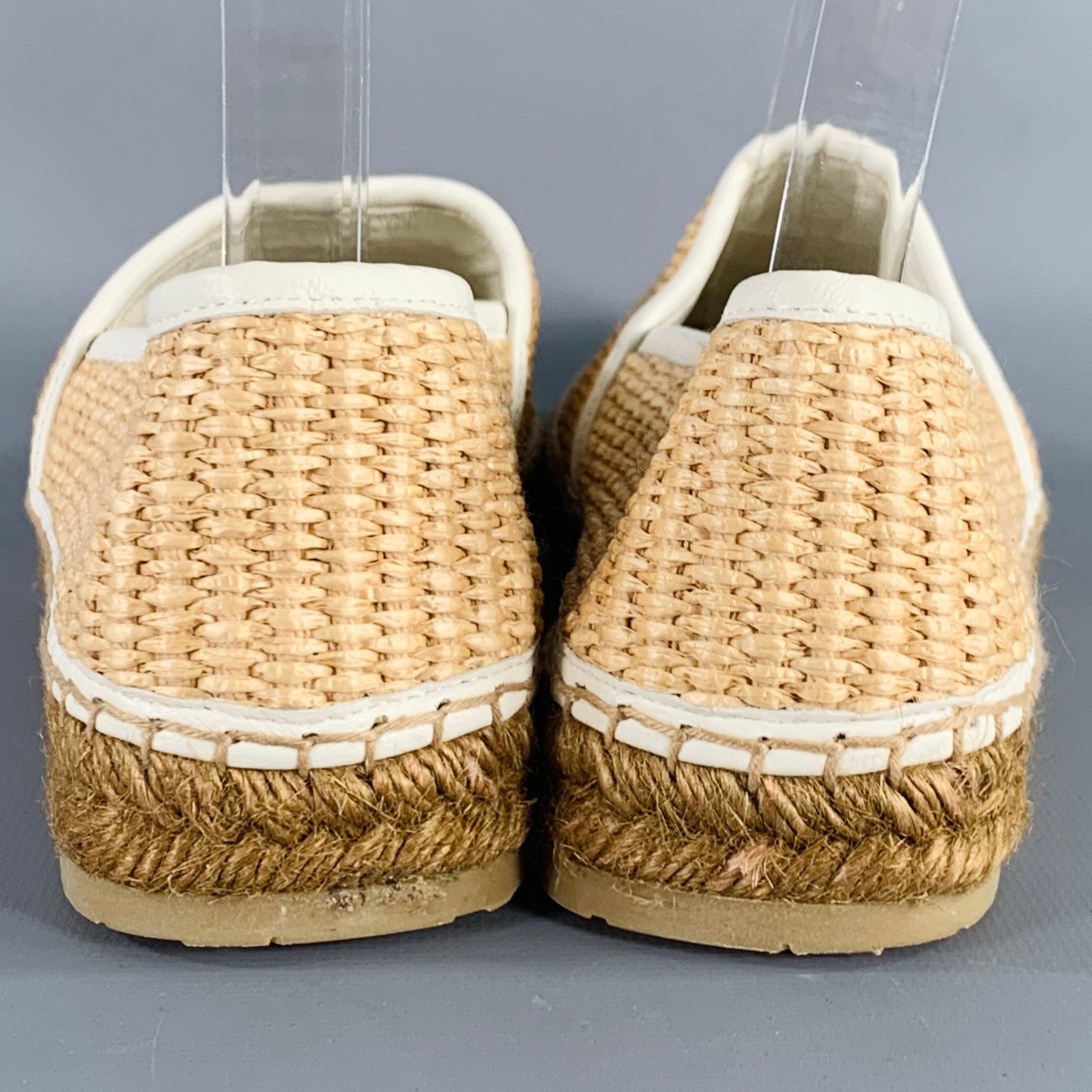 JIMMY Choo Taglia 6,5 Bianco Naturale Paglia Tessuto Espadrille Appartamenti In condizioni ottime in vendita a San Francisco, CA