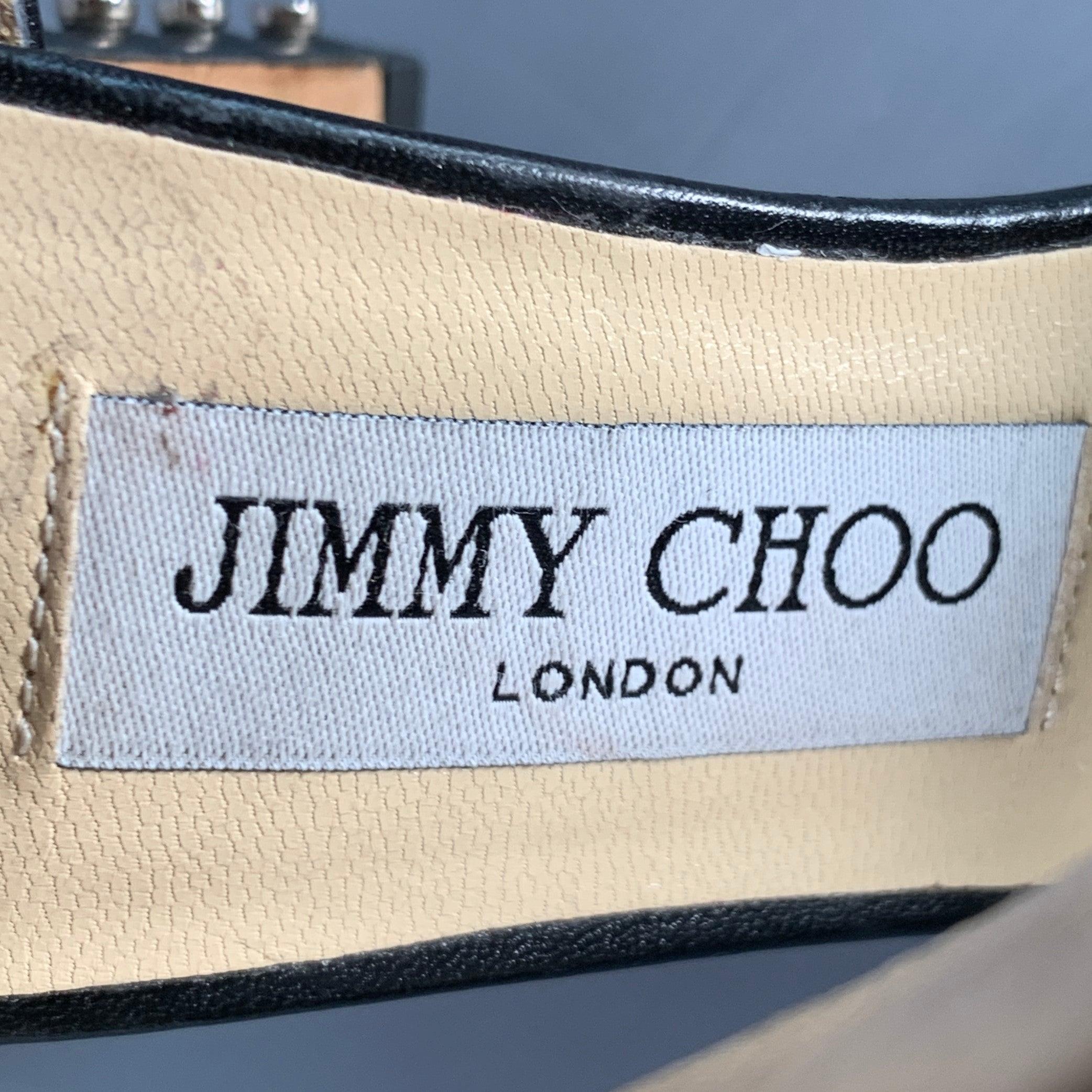 JIMMY CHOO Taille 7 Sandales à clous en cuir noir en vente 2
