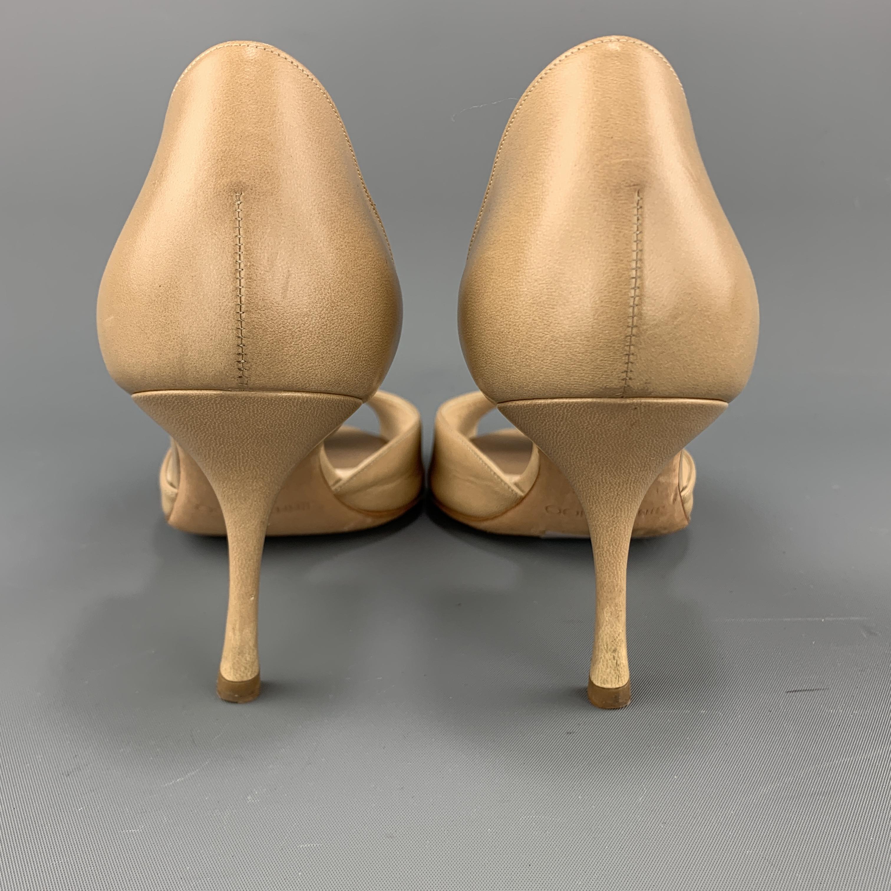 JIMMY CHOO Size 7.5 Beige Leather D'Orsay Peep Toe Pumps In Good Condition In San Francisco, CA
