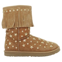 JIMMY CHOO UGG botas de nieve de ante marrón con adorno de estrella dorada y flecos EU36