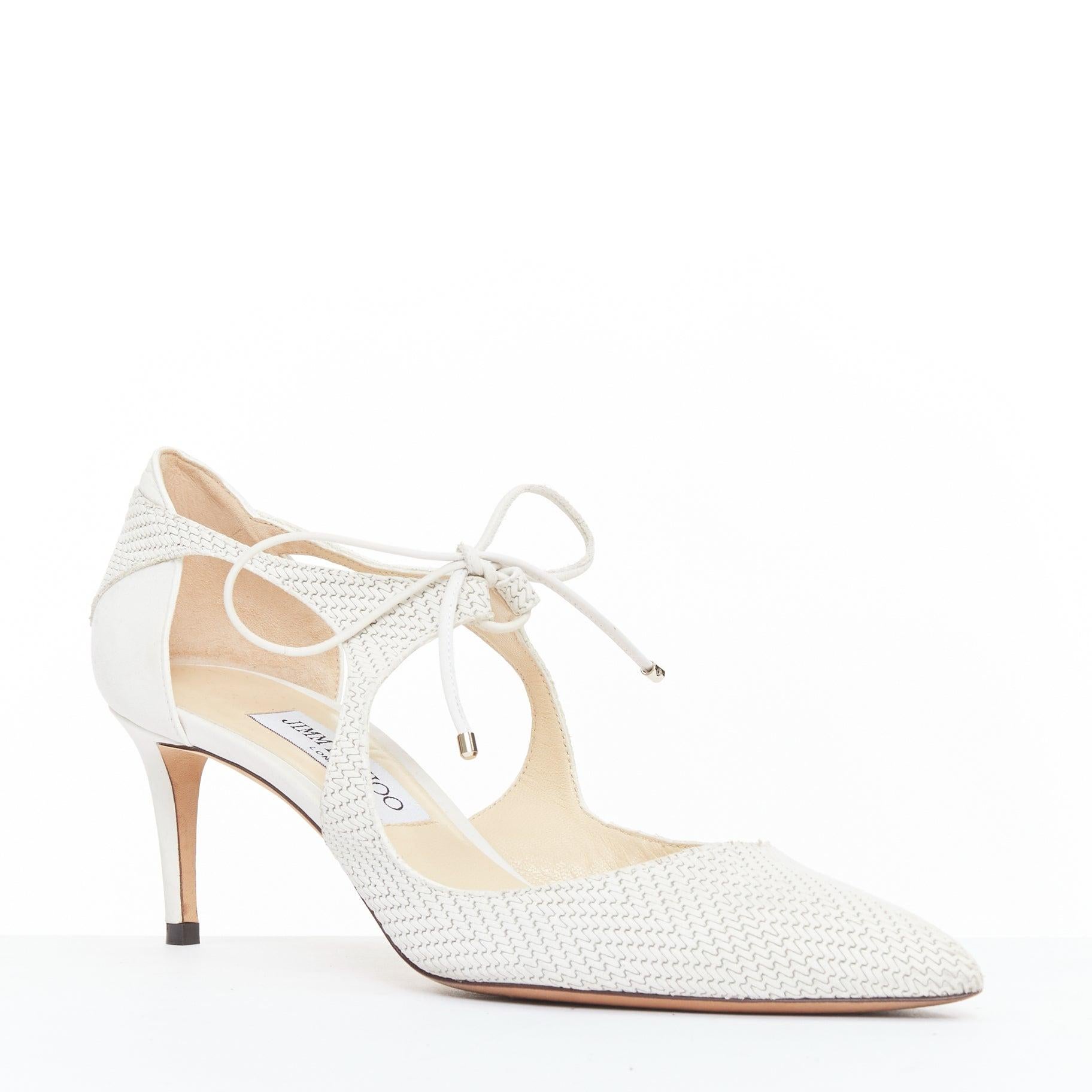 JIMMY CHOO Vanessa weißes strukturiertes Wildleder Leder Krawatte Braut Pumpe EU38.5
Referenz: SYDN/A00009
Marke: Jimmy Choo
Modell: Vanessa
MATERIAL: Wildleder
Farbe: Off White
Muster: Solide
Verschluss: Selbstbinder
Innenfutter: Nacktes
