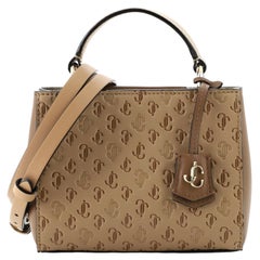 Jimmy Choo Varenne Mini-Tasche aus geprägtem Leder mit Monogramm und Henkel