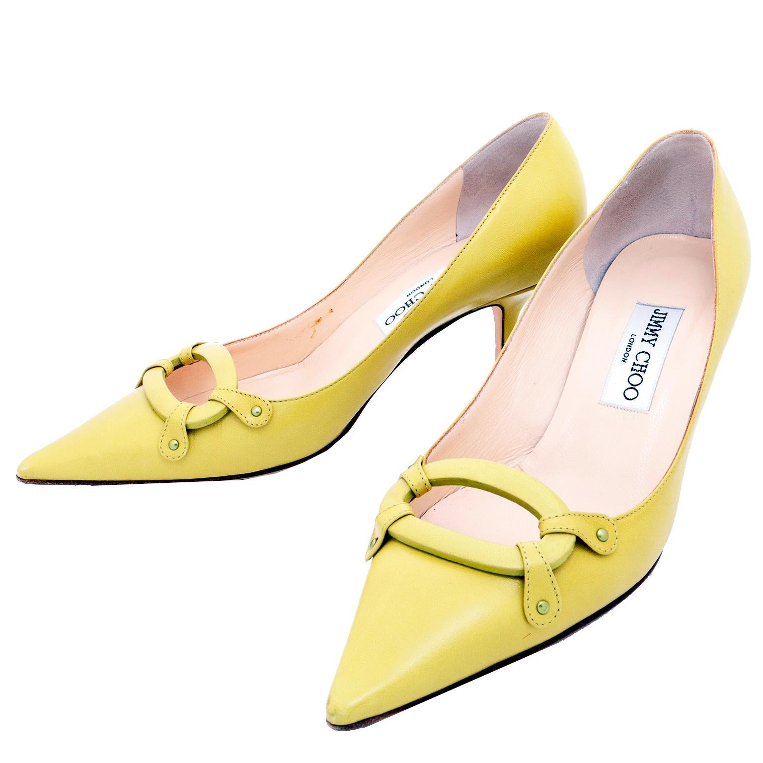 Jimmy Choo Vintage Chartreuse Green Pointed Toe Heels Size 37 In Good Condition For Sale In Portland, OR