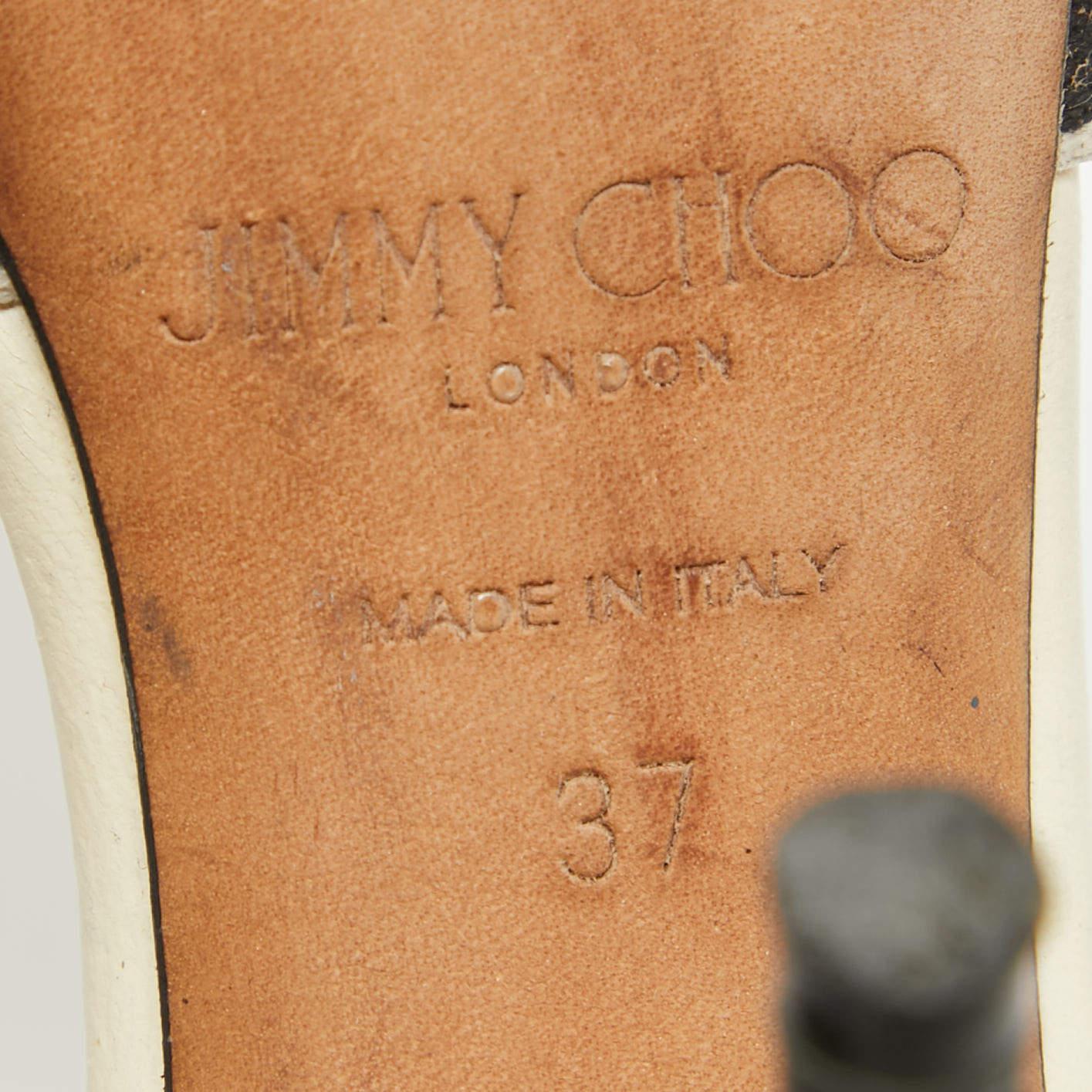 Jimmy Choo White/Black Leather and Canvas Buckle Pumps Size 37 For Sale 4