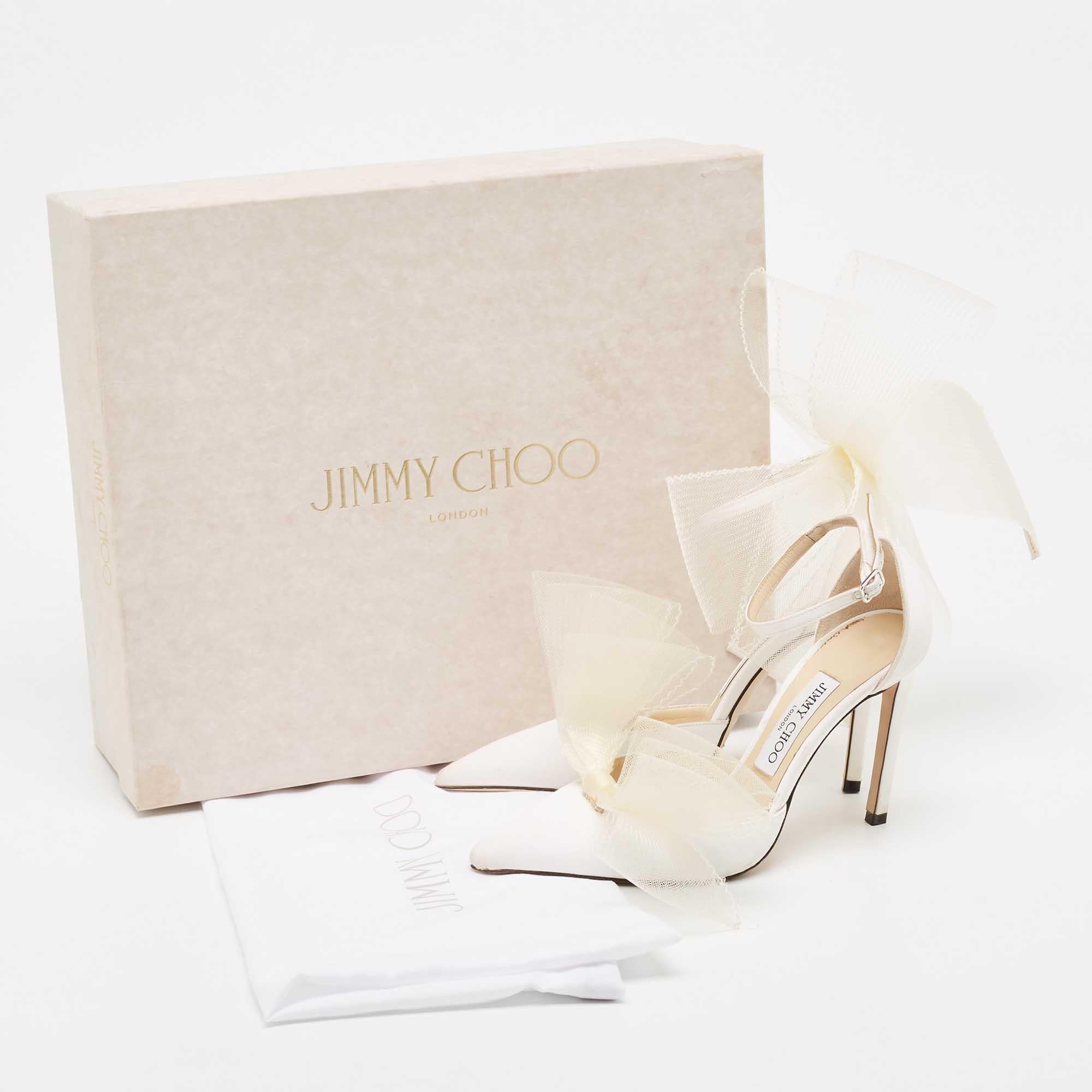 Make a statement in these super-stylish Jimmy Choo pumps. The Aveline shoes are crafted from canvas along with mesh and display large mesh bows. They are finished with ankle straps and slender heels to give a dainty appearance to your
