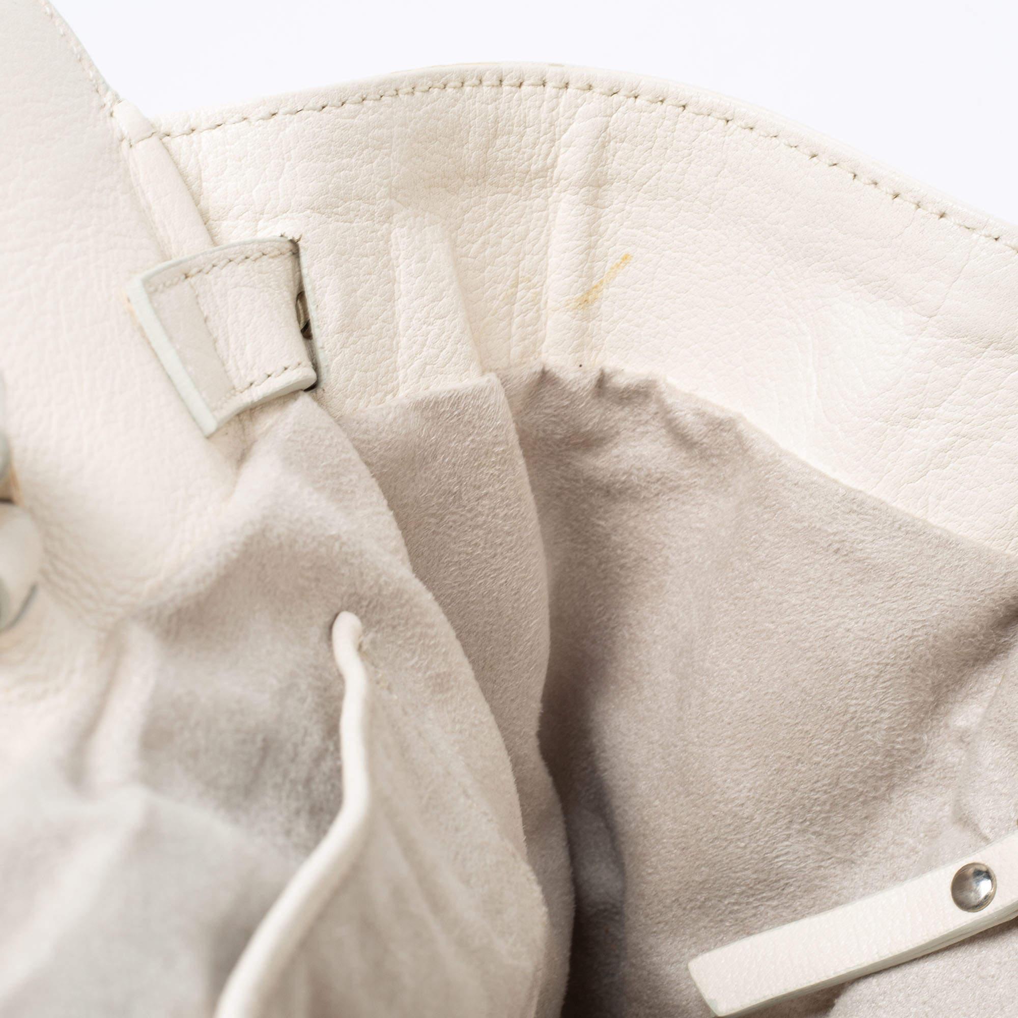 Jimmy Choo Weiße Cross Stitched/Embellished Leder-Tasche im Angebot 3