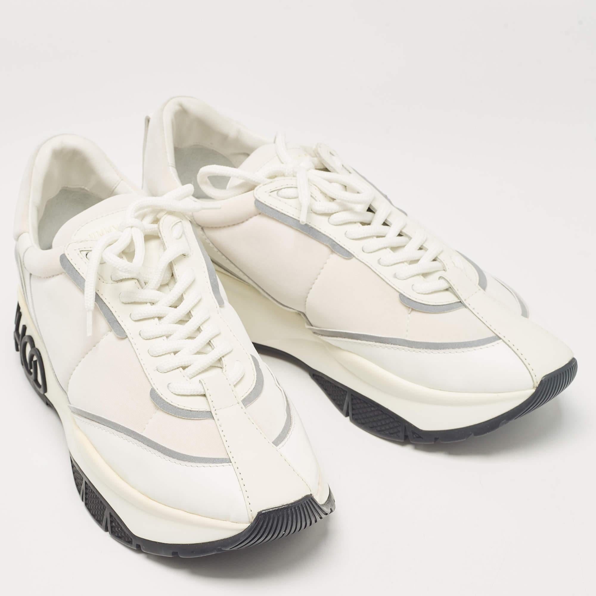 Jimmy Choo baskets Raine à lacets en cuir et tissu blanc taille 41,5 Excellent état à Dubai, Al Qouz 2