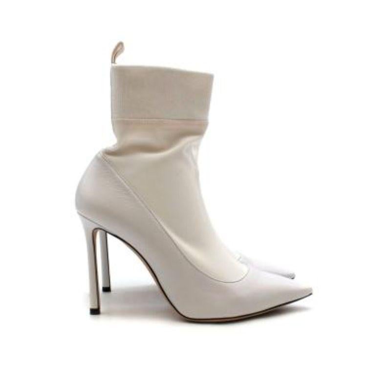 Jimmy Choo White Leather Brandon Sock Boots

-I WANT CHOO loop puller at back
-Leather and stretch fabric body 
-Pointed toe 
-Stiletto heel and leather sole

Material: 

Leather 

Made in Italy 
9.5/10 excellent conditions, leather cut at the