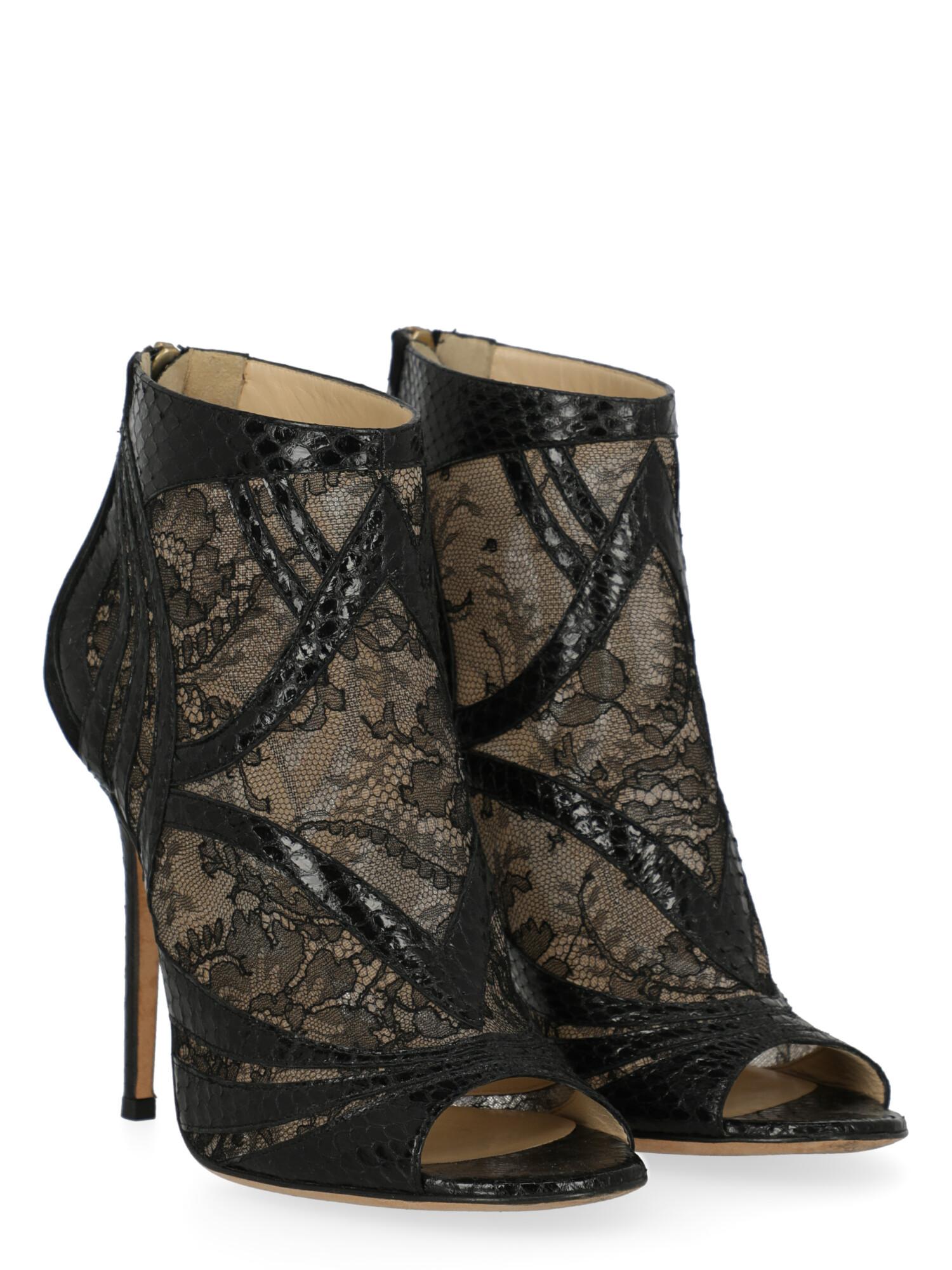 Product Description: Ankle boots, leather, solid color, branded zipper, back zipper fastening, gold-tone hardware, open toe, branded insole, stiletto heel, high heel

Includes: N/A

Product Condition: Very Good
Sole: visible signs of use. Upper: