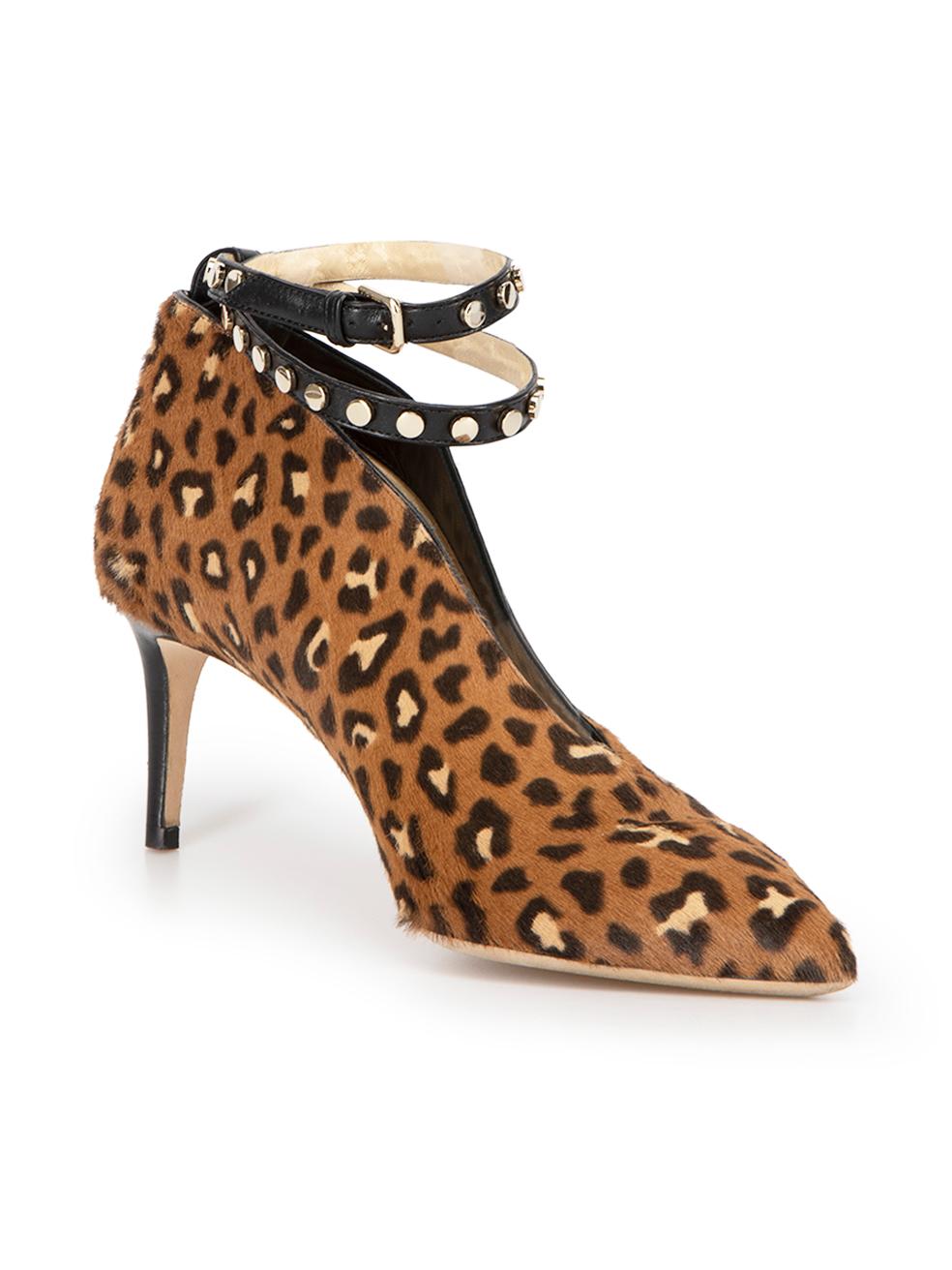 CONDITION is Very good. Minimal wear to shoes is evident. Minimal wear to the soles of both shoes and a scuff mark can be seen on heel stem on this used Jimmy Choo designer resale item.




Details


Brown

Pony hair calfskin

Leopard pattern