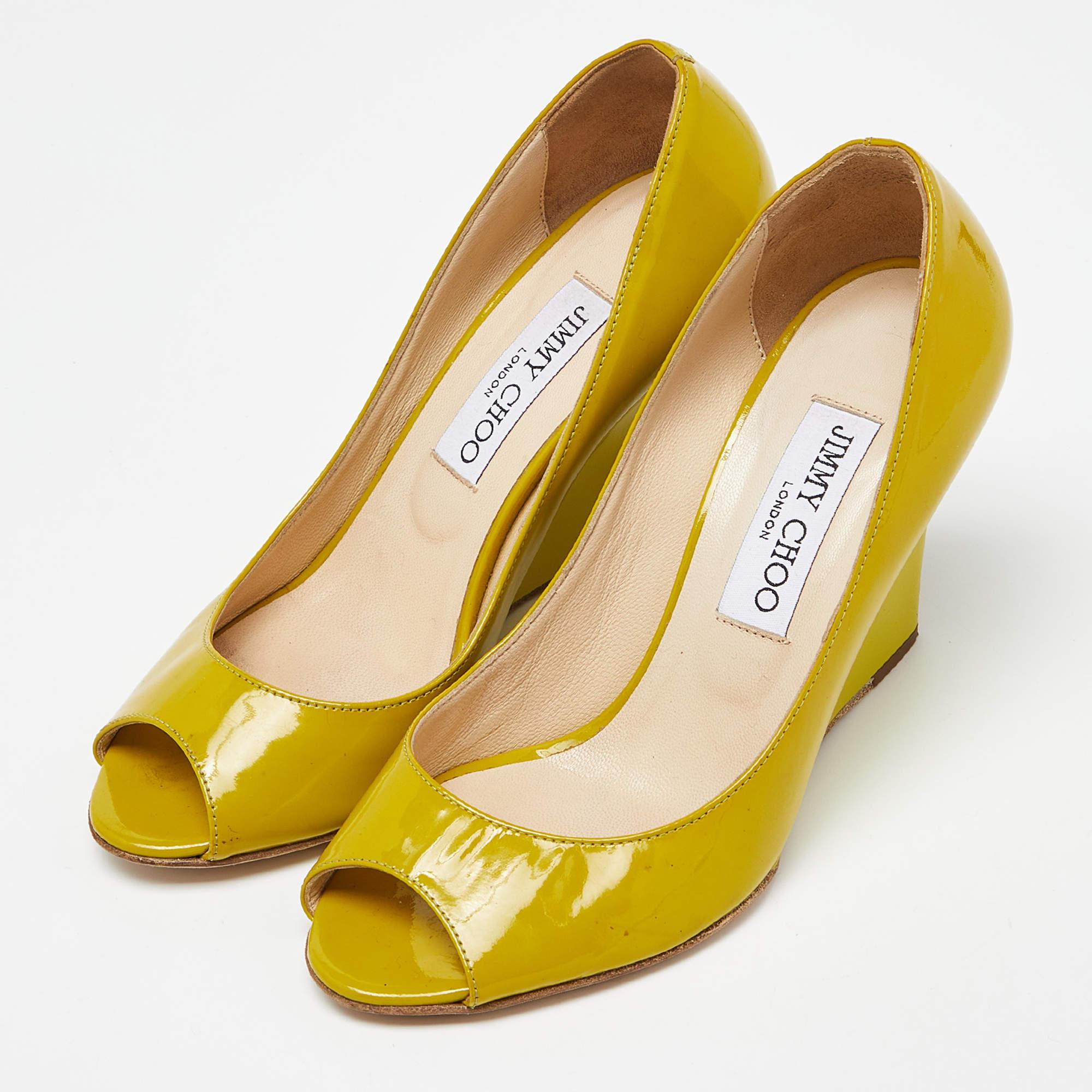Make a chic style statement with these designer pumps. They showcase sturdy heels and durable soles, perfect for your fashionable outings!