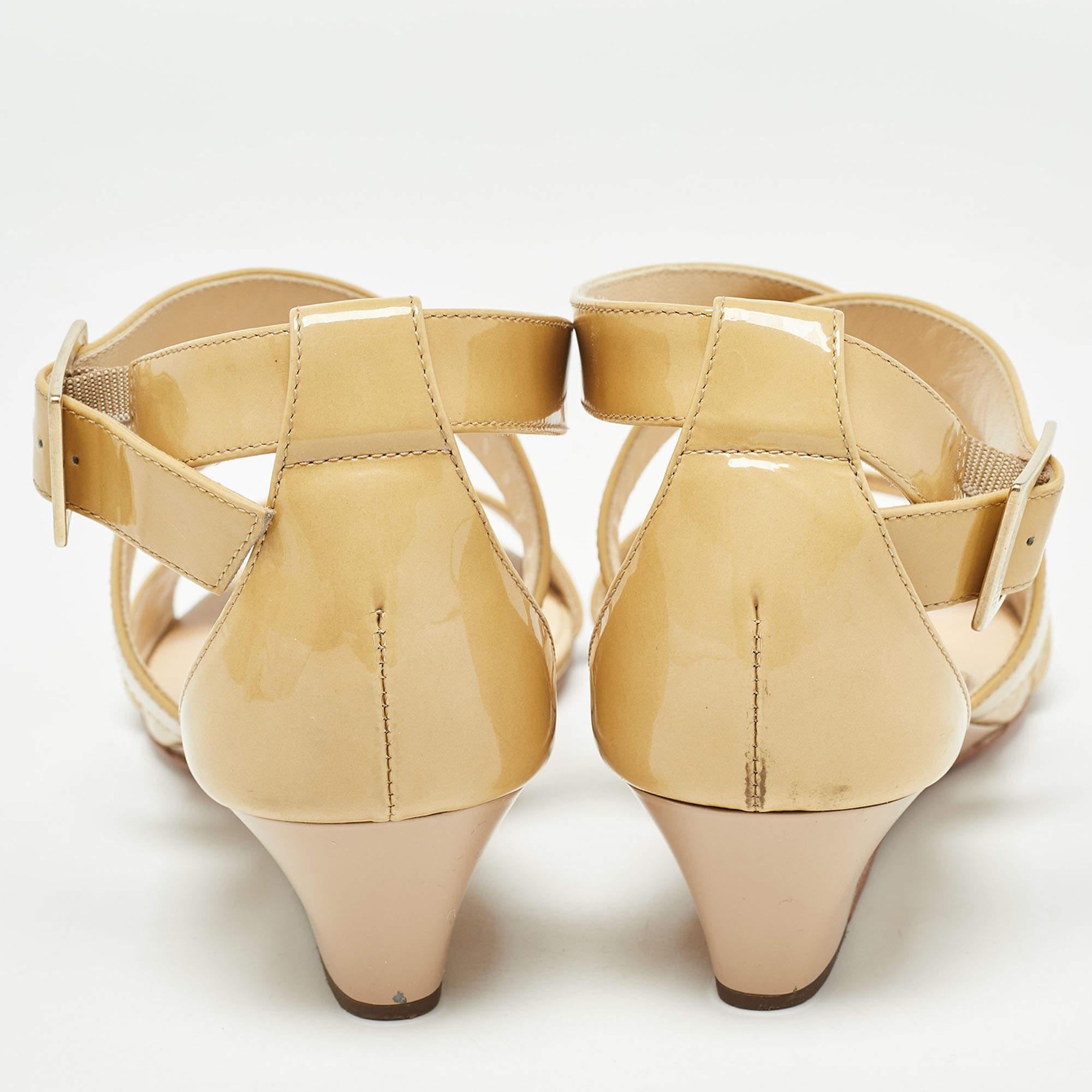Women's Jimmy Choo Yellow Patent Leather Chiara Sandals Size 36 For Sale