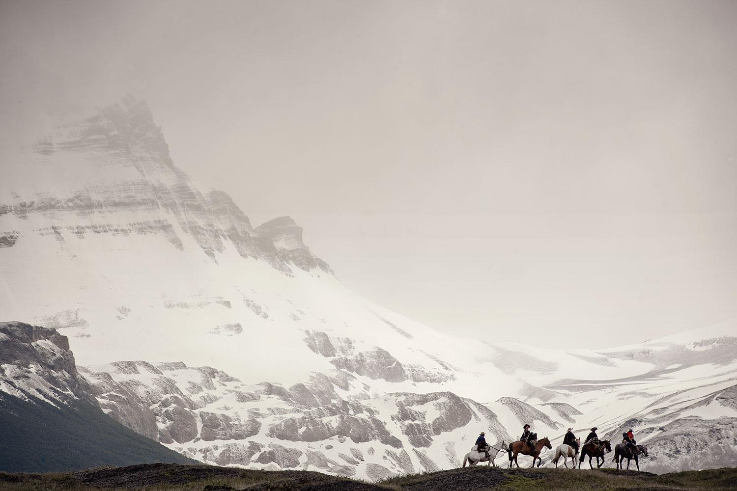 All available sizes & editions for each size of this photograph:
24.41" X 33.86" Edition of 9
39.37" X 55.12" Edition of 6
70.87" X 96.46" Edition of 1

III 193 Parque National Los Glaciares, Cerro Pietrobelli, Patagonia - Argentina

Nomadic and