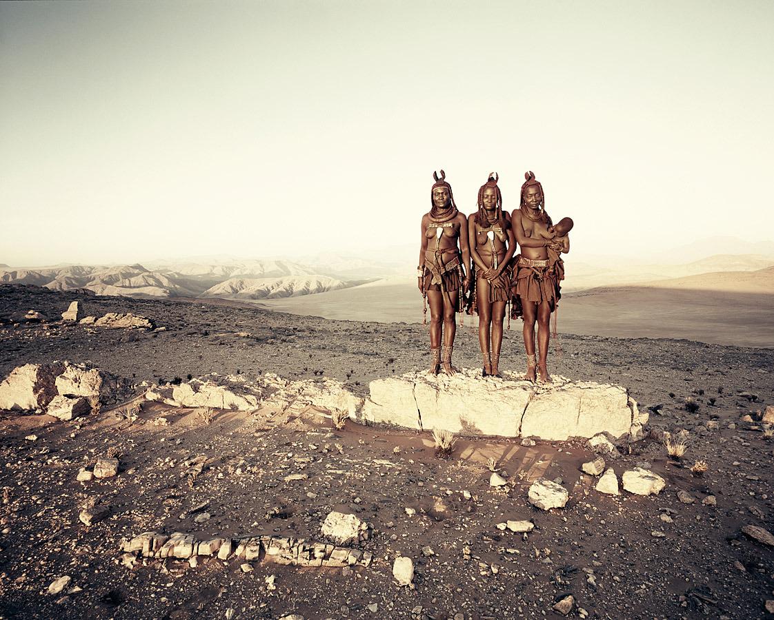 Jimmy Nelson - IV 56 // IV Himba, Namiba, Fotografie 2005, Nachdruck