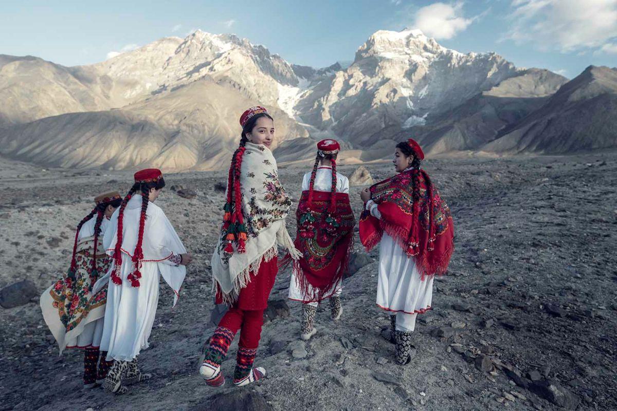 Tajikistan, Pamir Mountains, Bartang Valley, Roshorv, Tajiks

Art is not in the eye of the beholder, it's in the soul of the artist. Observing the intrinsic beauty of others can be seen as an art. It's not the medium, the oil or the price of what