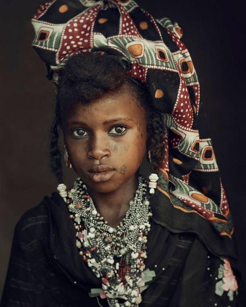 Jimmy Nelson Portrait Photograph - XXVIII 53 // XXVIII Wodaabe, Chad (66.93" x 55.11")