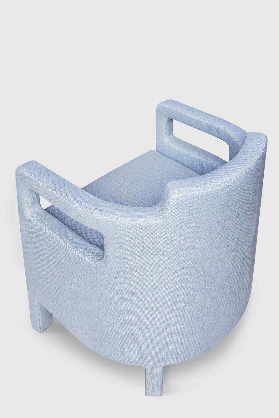 Jinbao Street Lounge Chair by Yabu Pushelberg in Ice Blue Linen In New Condition In Toronto, ON
