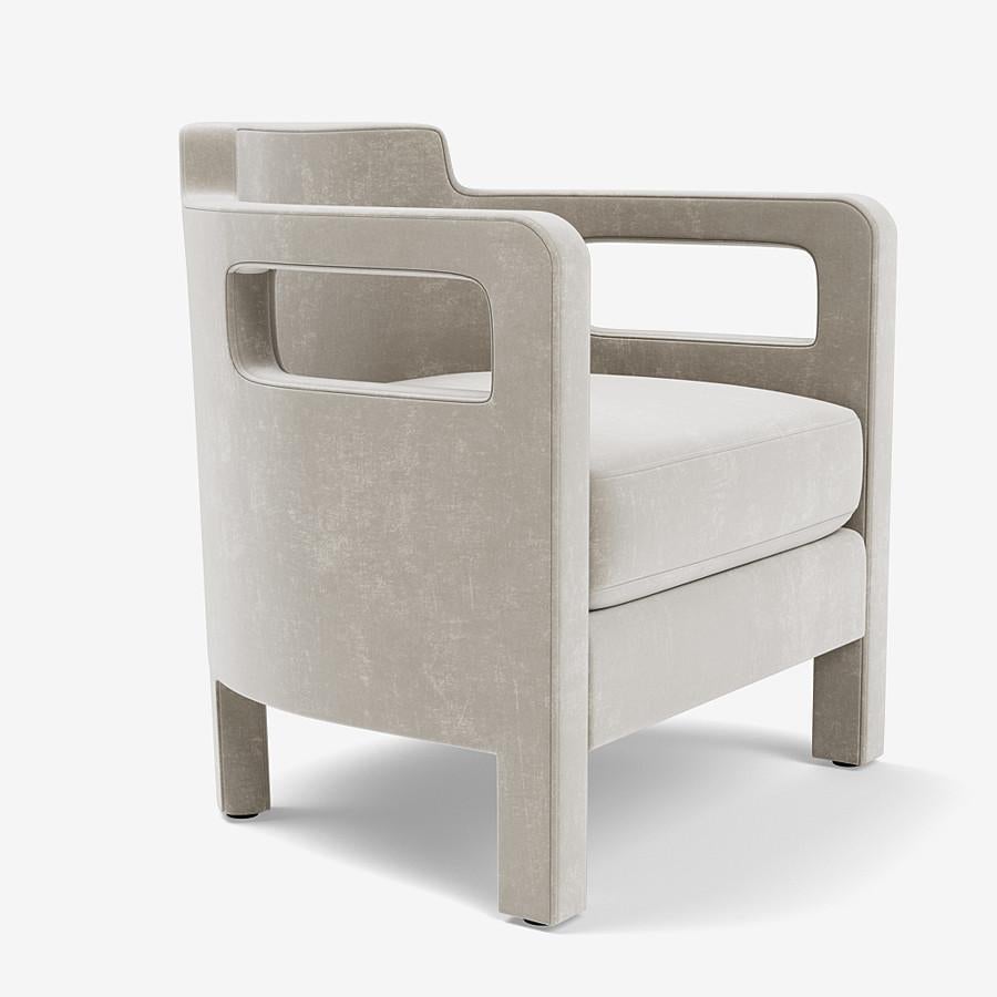 This Jinbao street lounge chair by Yabu Pushelberg is upholstered in Seaton Street nubuck leather. Seaton Street comes in 9 colorways from Germany, with a weight of 1.2-1.4mm.

The unique profile of the fully upholstered Jinbao Street lounge chair