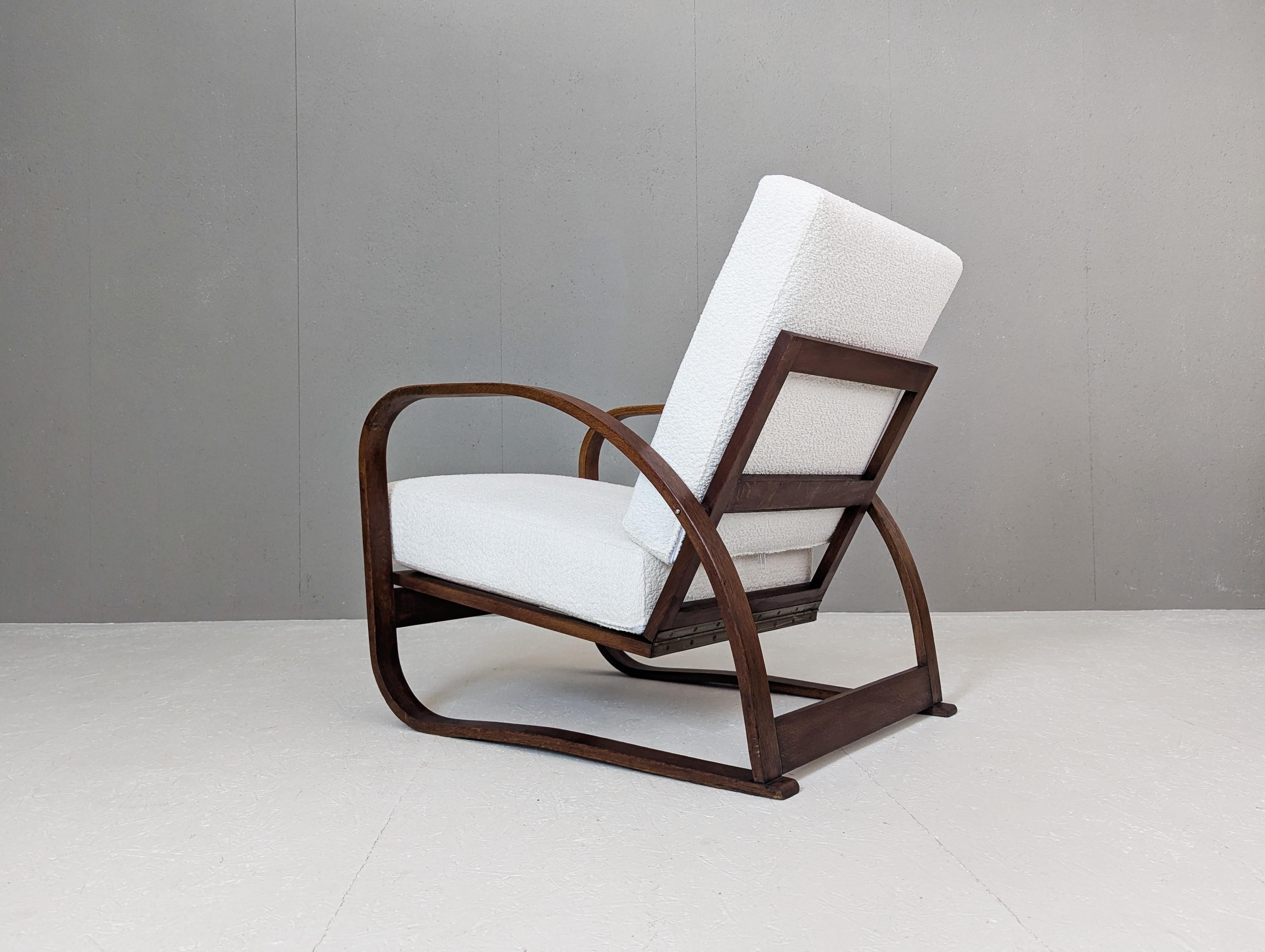 Jindřich Halabala Verstellbarer H 70 Lounge-Sessel aus cremefarbenem Bouclé, 1930er Jahre im Zustand „Gut“ im Angebot in PRAHA 5, CZ