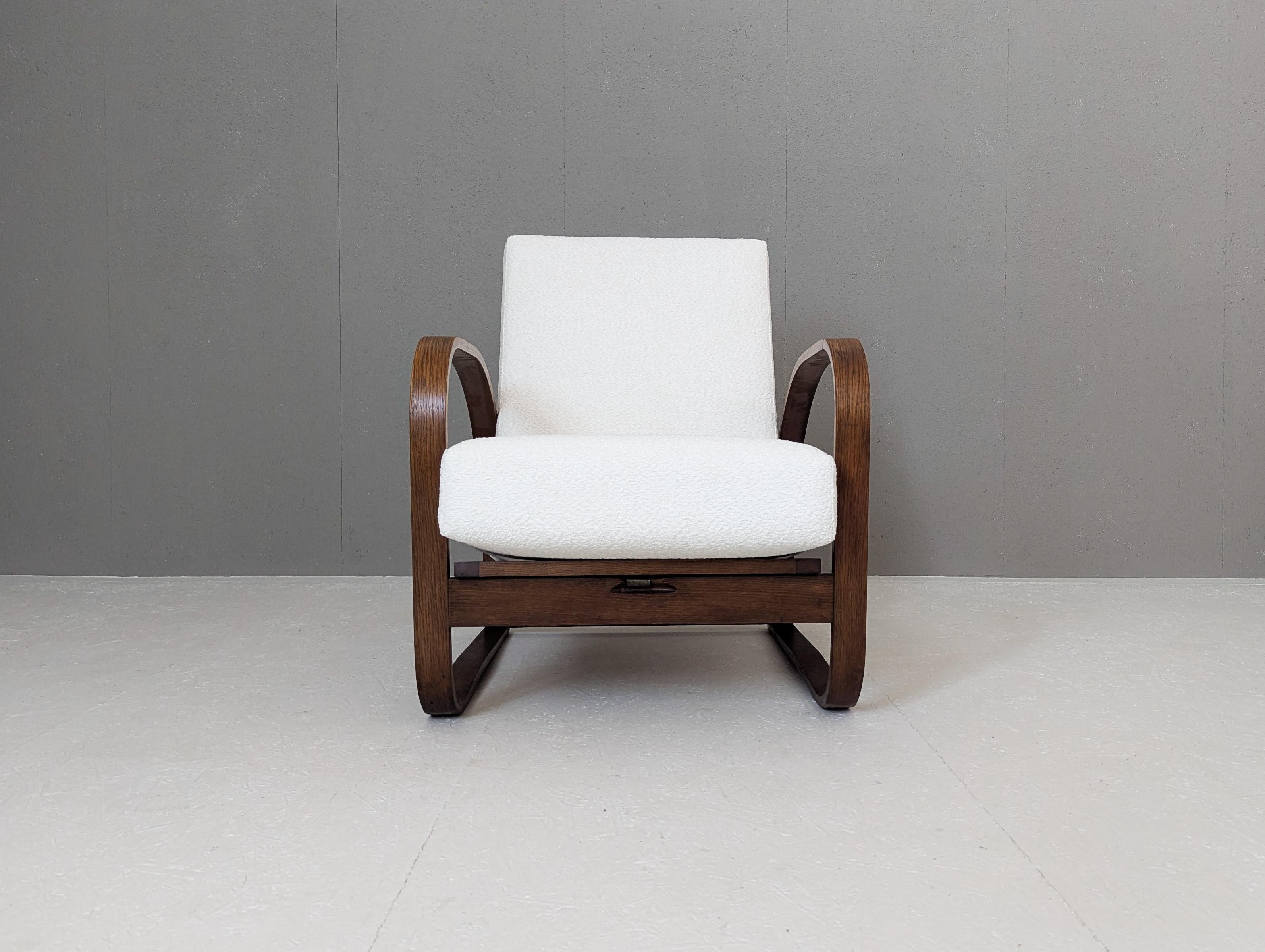 Jindřich Halabala Verstellbarer H 70 Lounge-Sessel aus cremefarbenem Bouclé, 1930er Jahre (Mitte des 20. Jahrhunderts) im Angebot