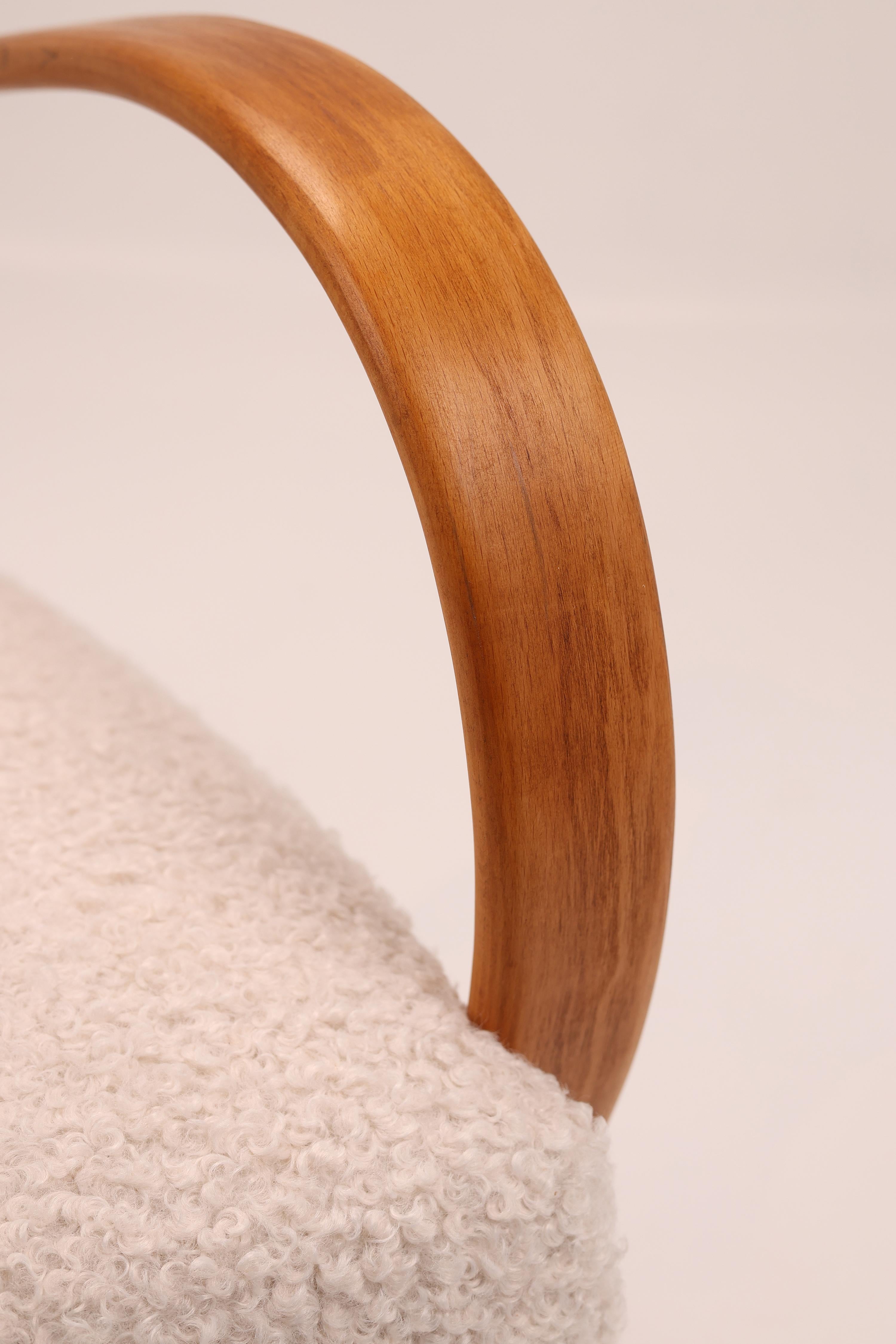 Jindřich Halabala Armchair, Model H-410, Czechoslovakia, 1950s in vendita 5