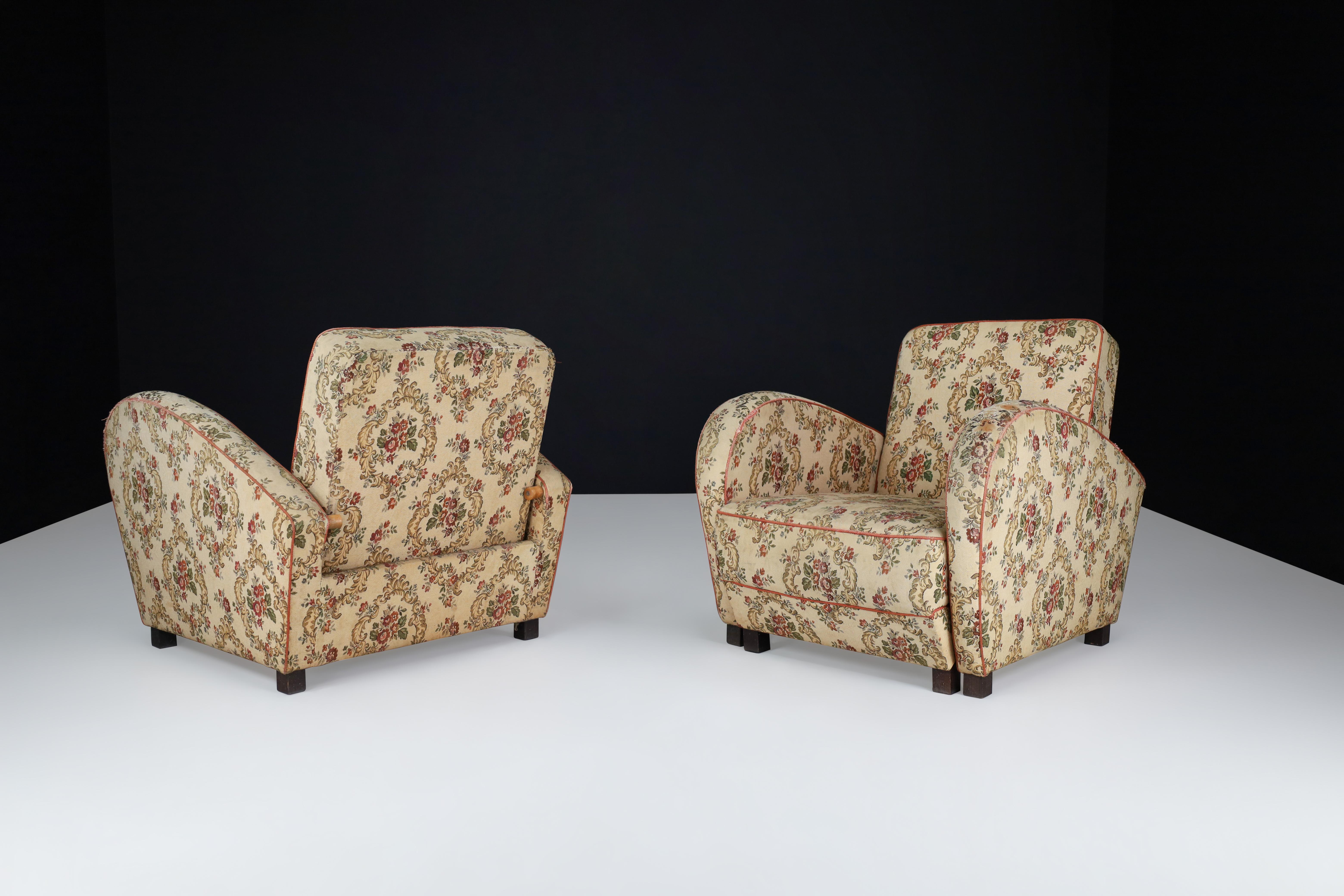 Jindrich Halabala Art Deco Lounge Chairs in Floral Upholstery For Sale 6