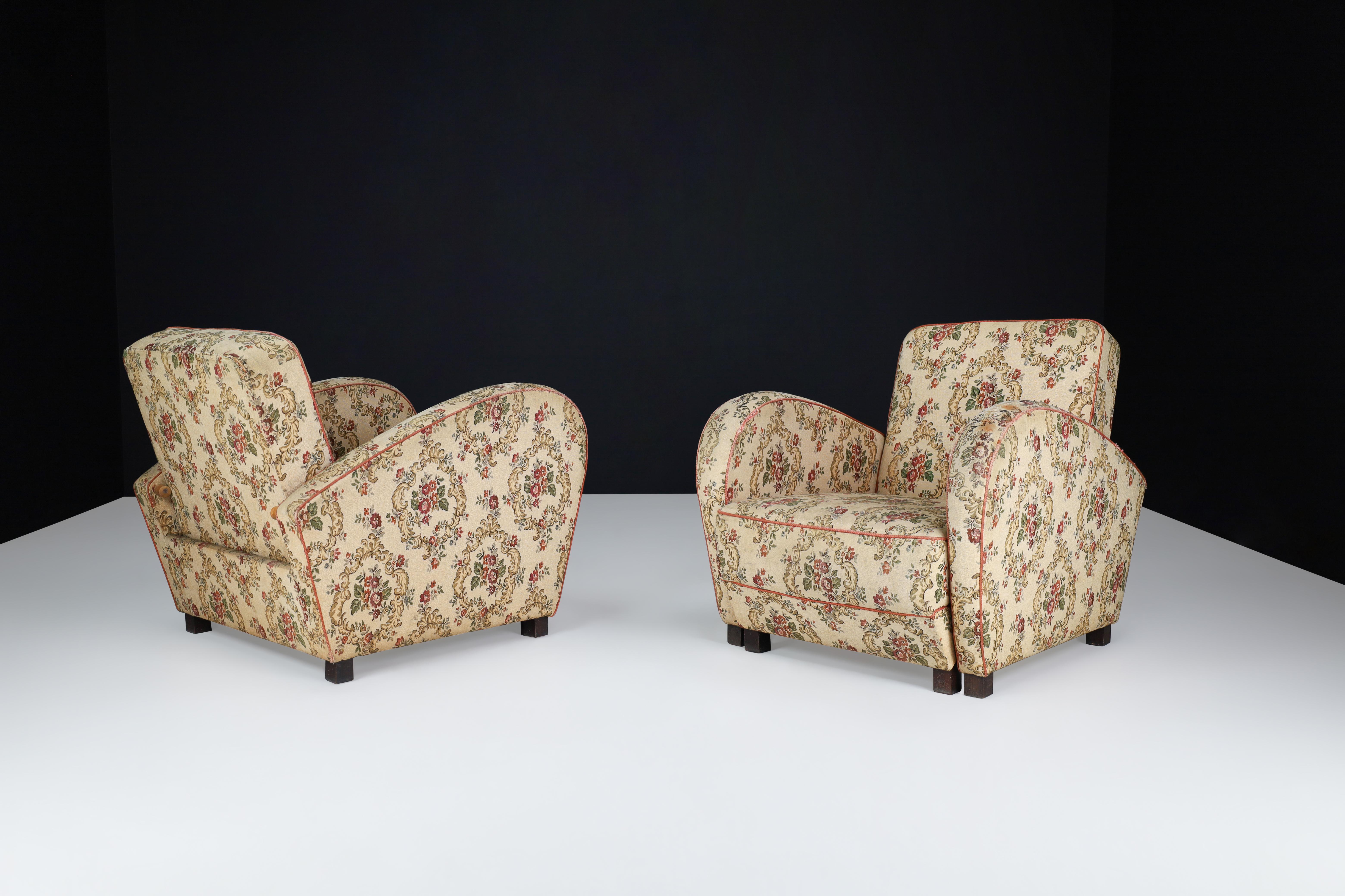 Jindrich Halabala Art Deco Lounge Chairs in Floral Upholstery 7