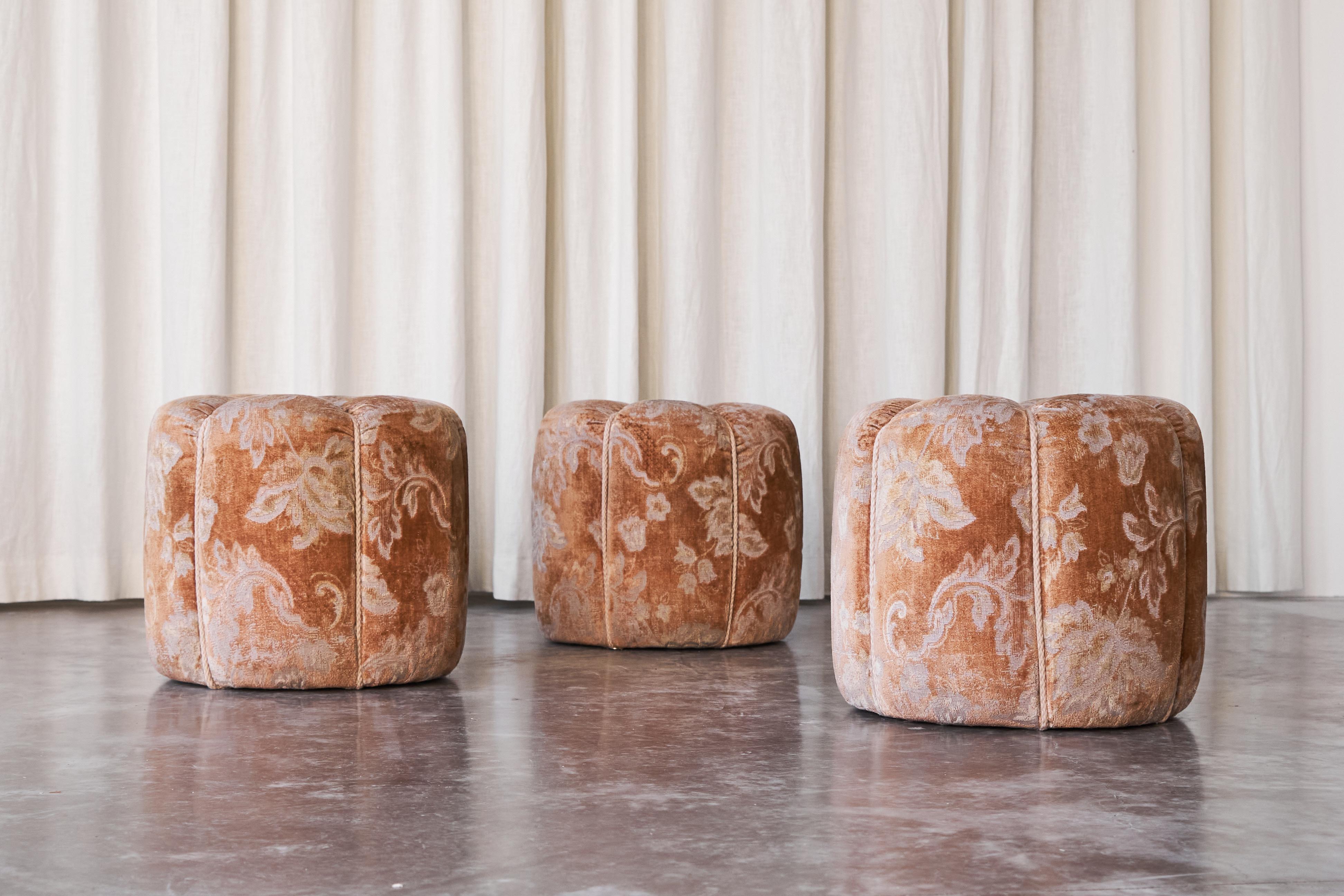Hand-Crafted Jindřich Halabala Art Deco Poufs in Faded Floral Upholstery - Set of 3 For Sale