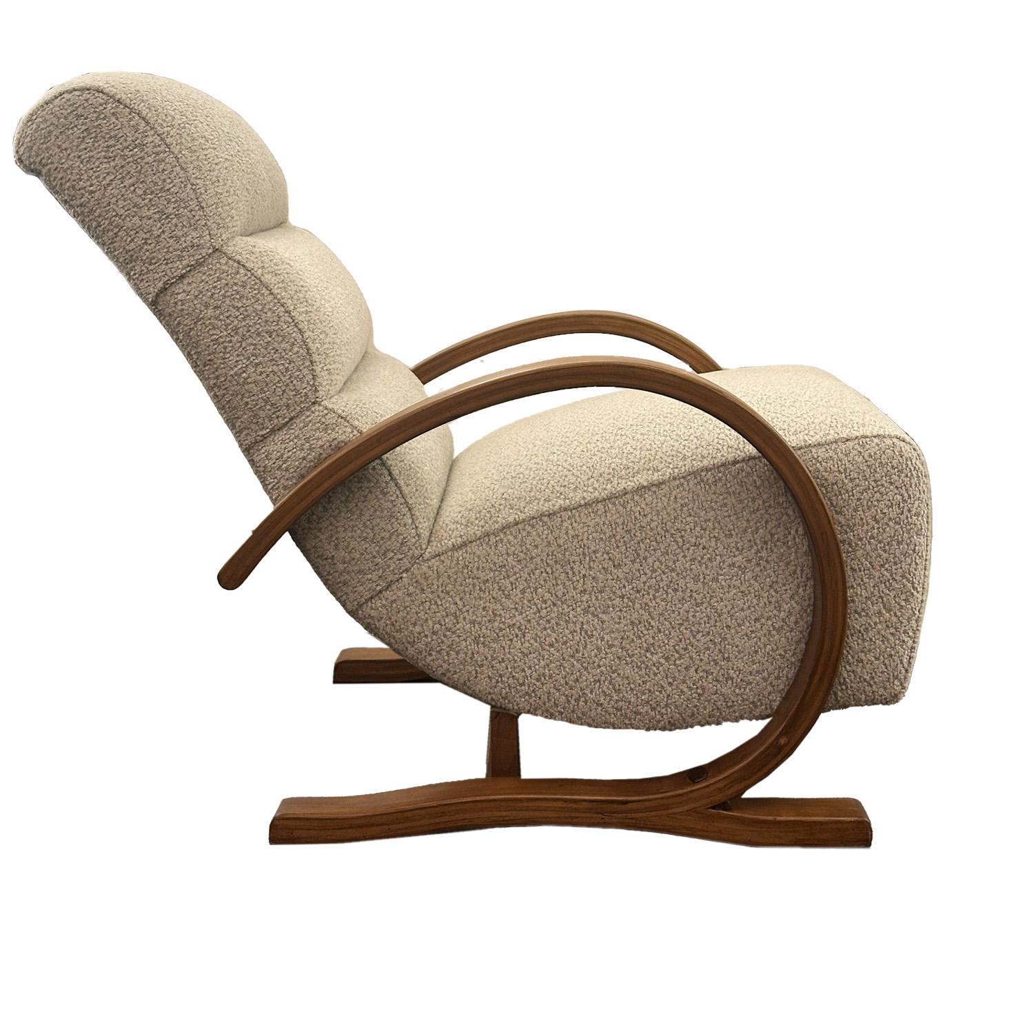 Silla de salón de madera curvada atribuida a Jindrich Halabala Checo en venta