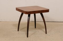 Tavolino in legno a forma quadrata con gambe a ragno disegnato da Jindrich Halabala, anni '30